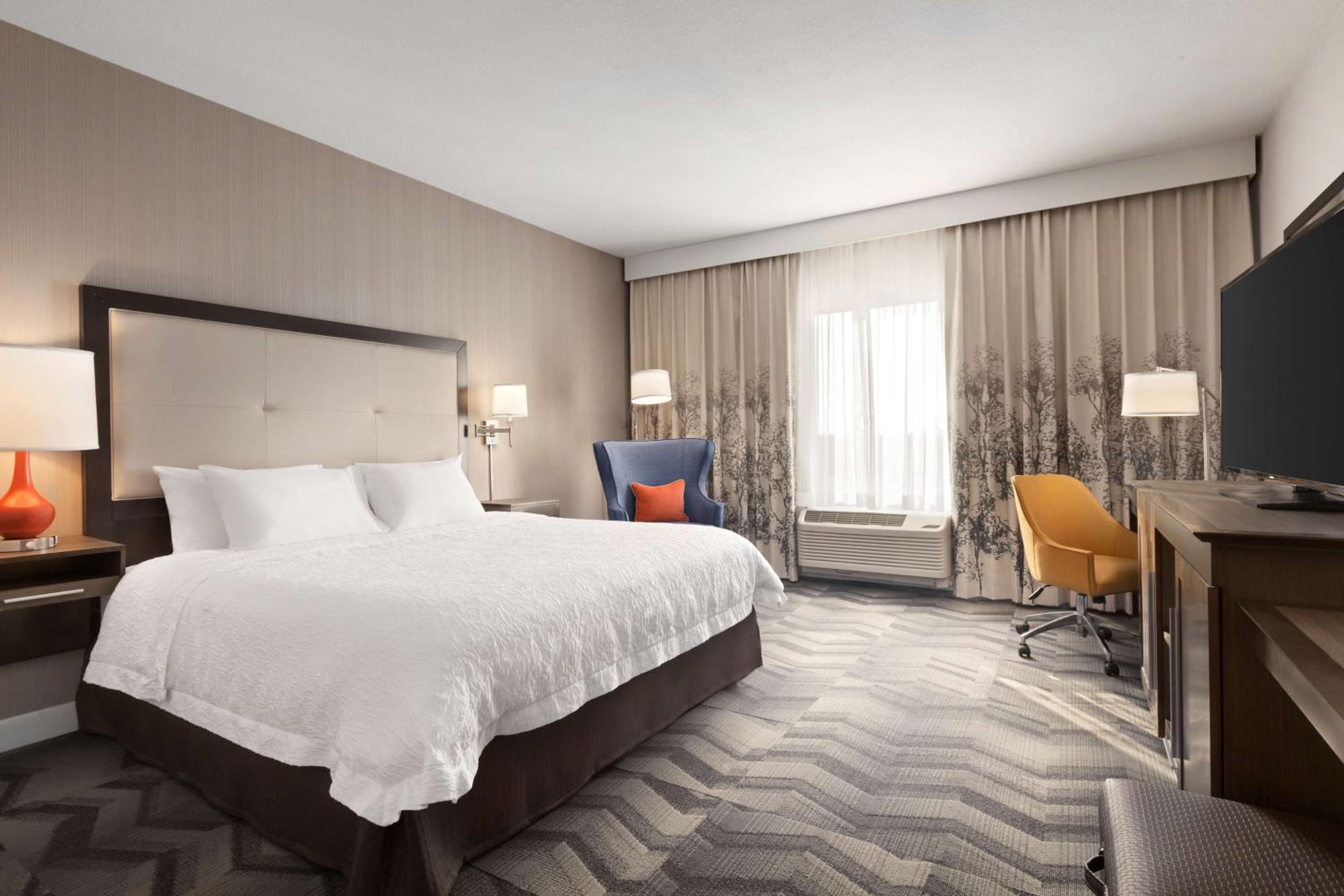 Turlock Vacations - Hampton Inn by Hilton Turlock - Property Image 6