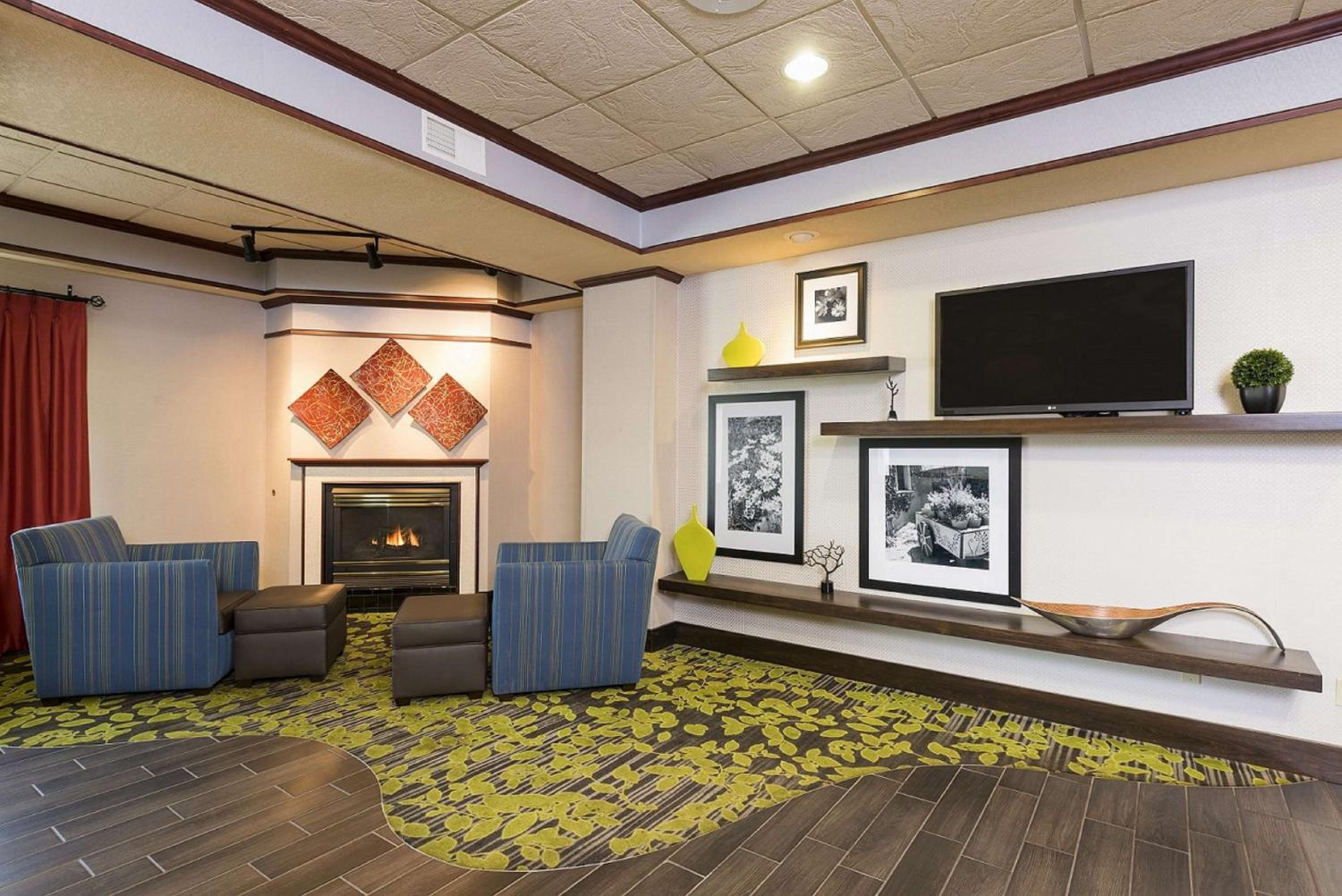 Mount Pleasant Vacations - Hampton Inn Mount Pleasant - Property Image 2