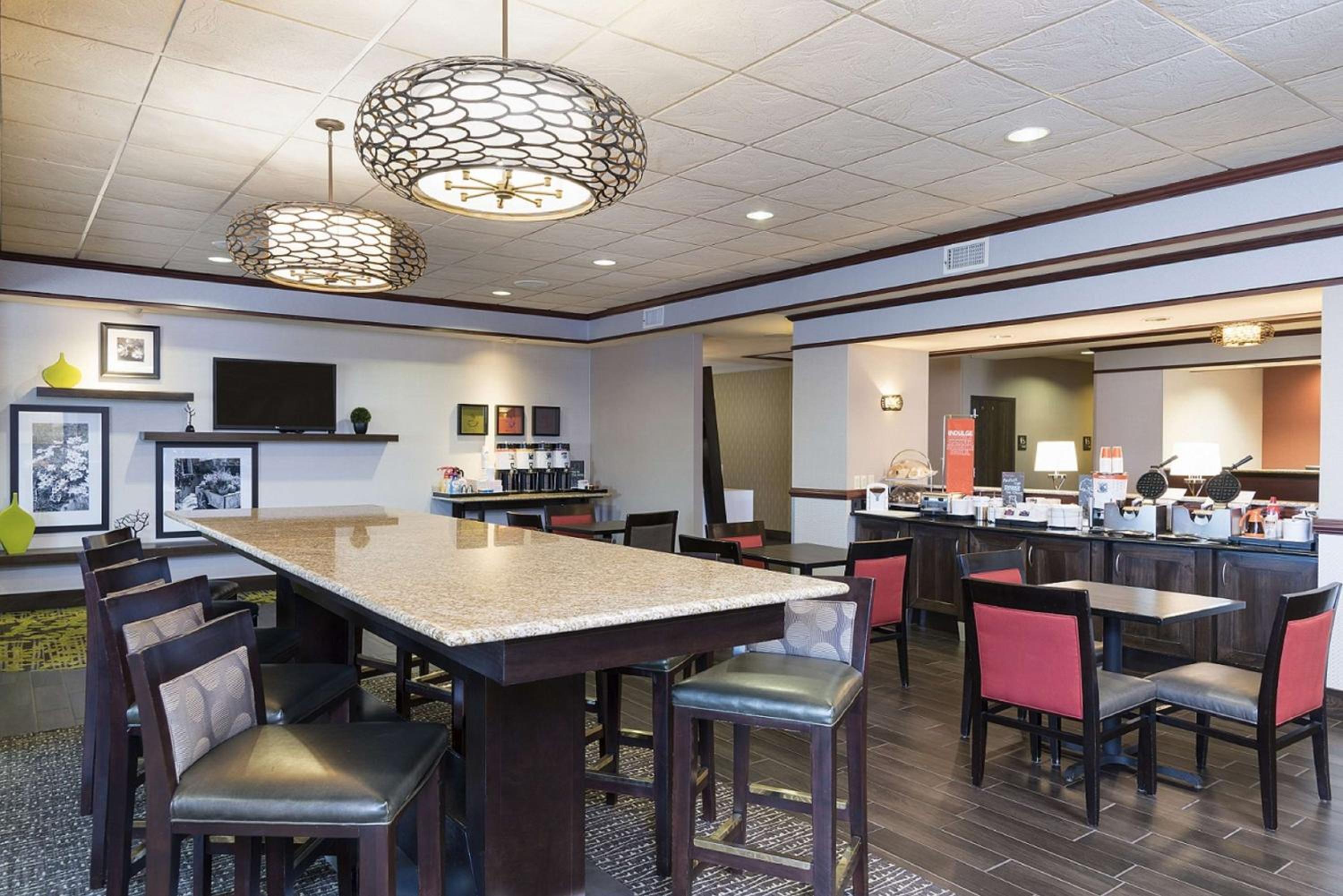 Mount Pleasant Vacations - Hampton Inn Mount Pleasant - Property Image 4