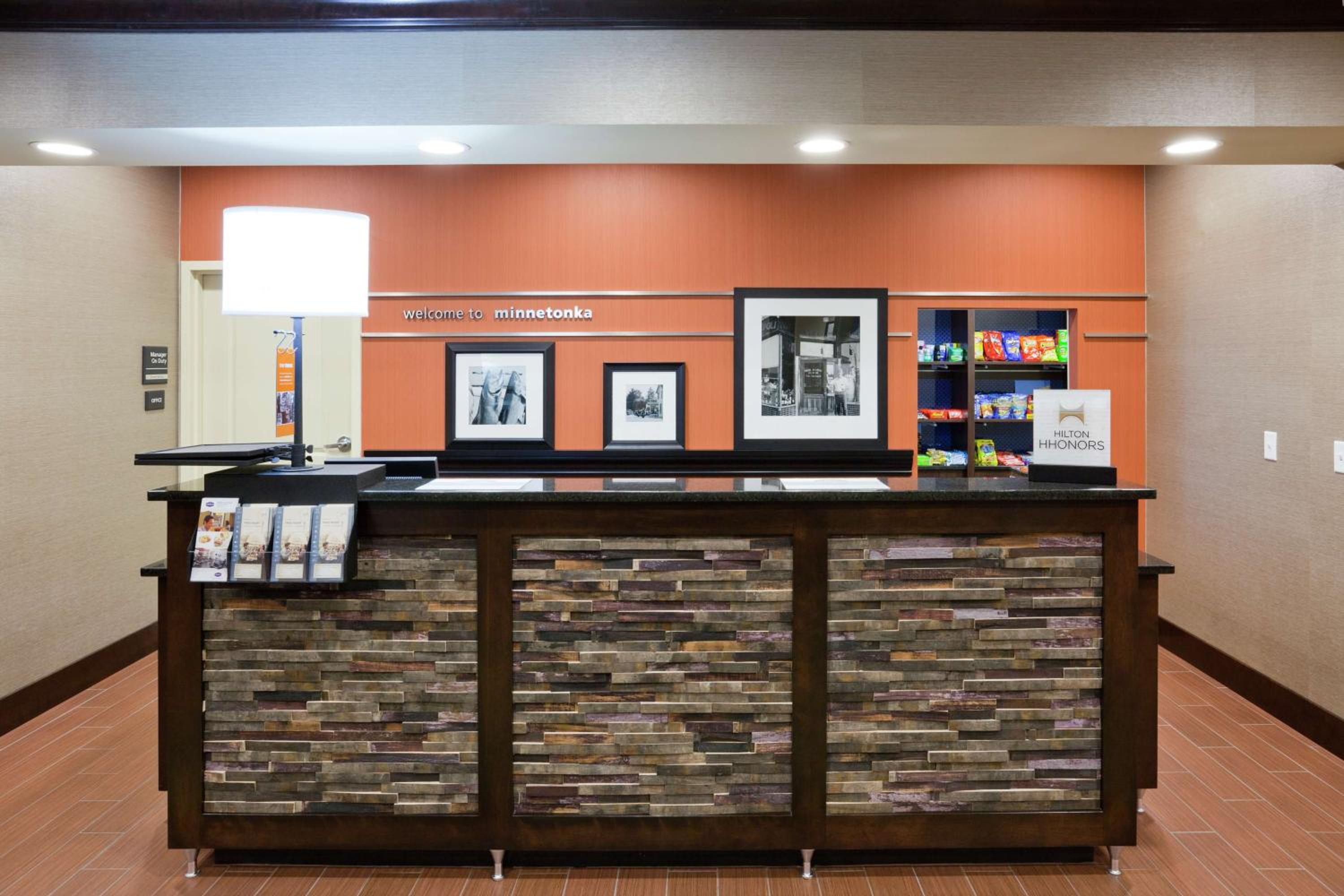 Hampton Inn Suites Minneapolis West/ Minnetonka - Property Image 24