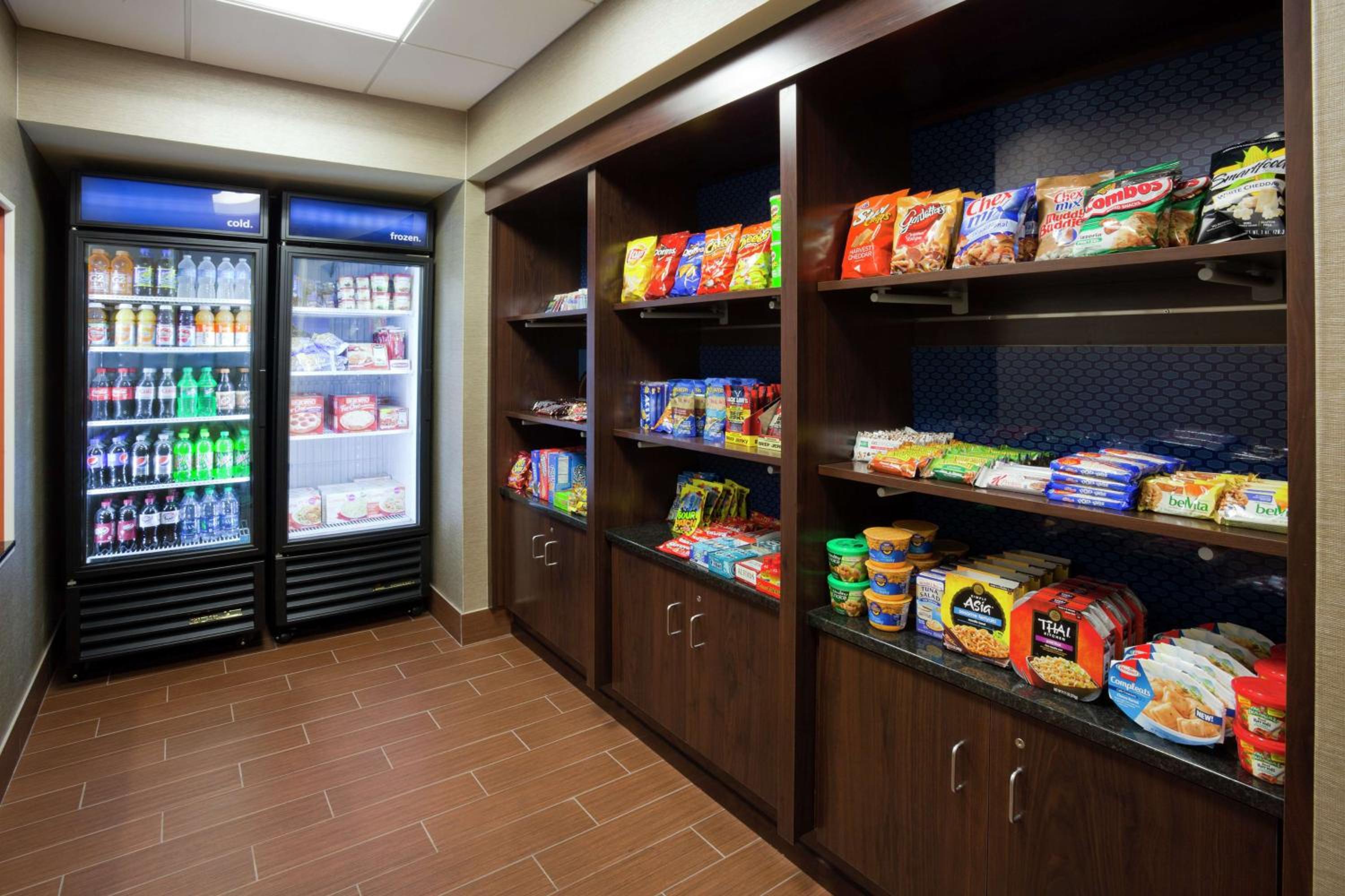 Hampton Inn Suites Minneapolis West/ Minnetonka - Property Image 19