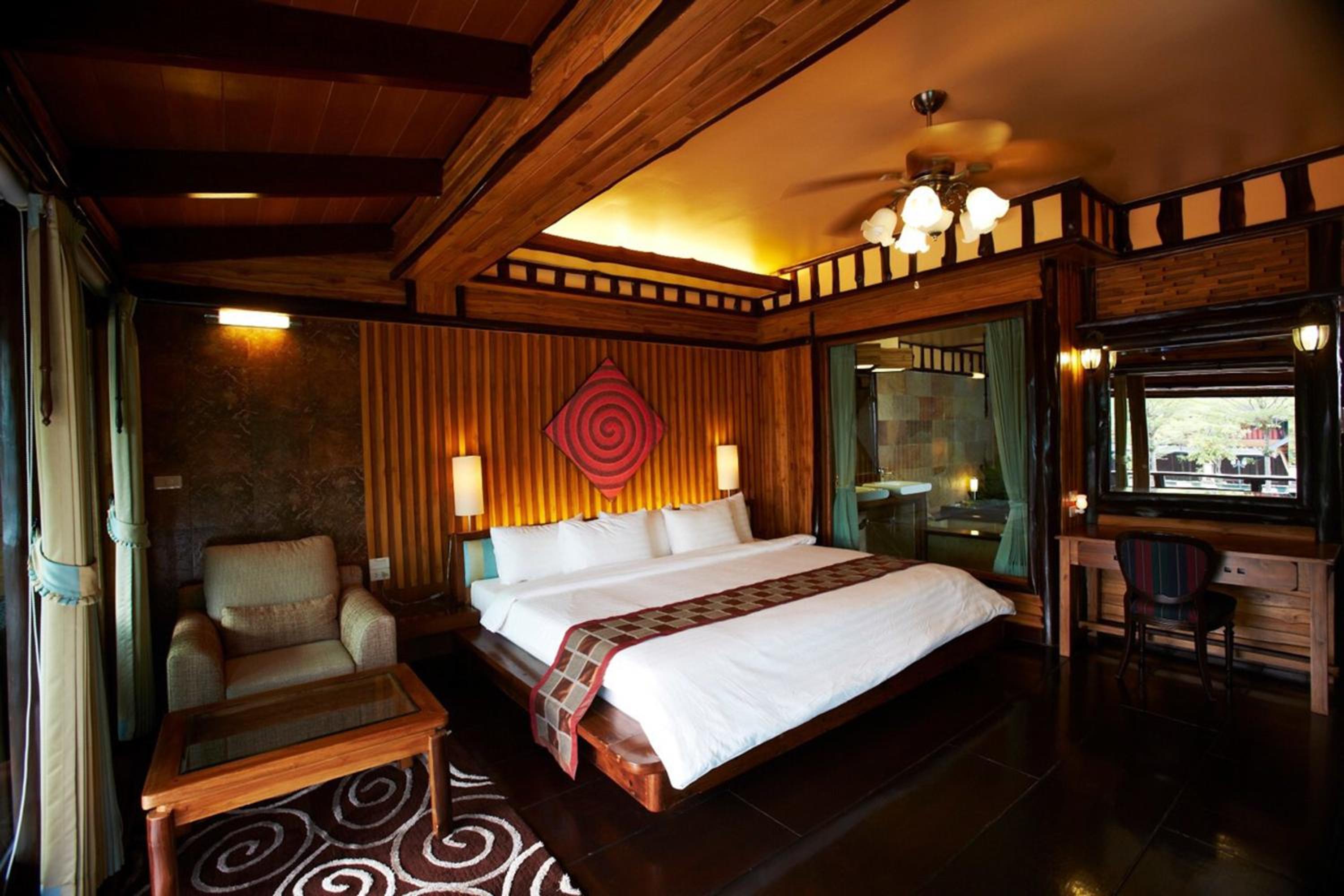 Parama Koh Chang