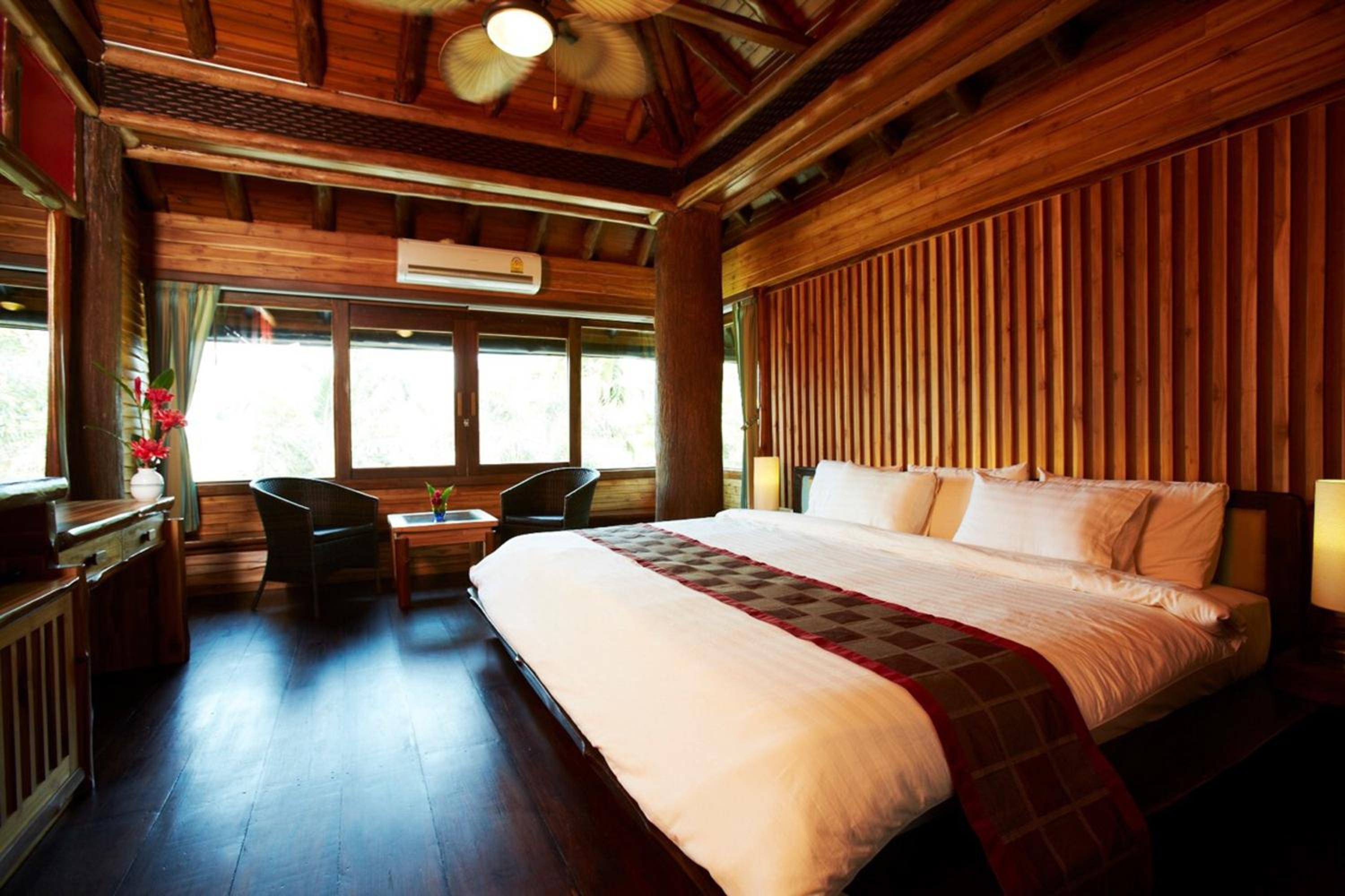 Parama Koh Chang