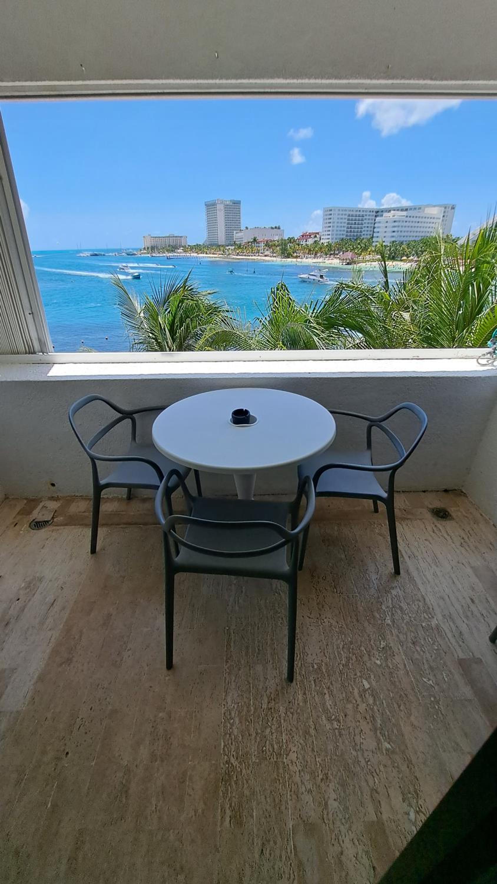 Cancun beachfront 417