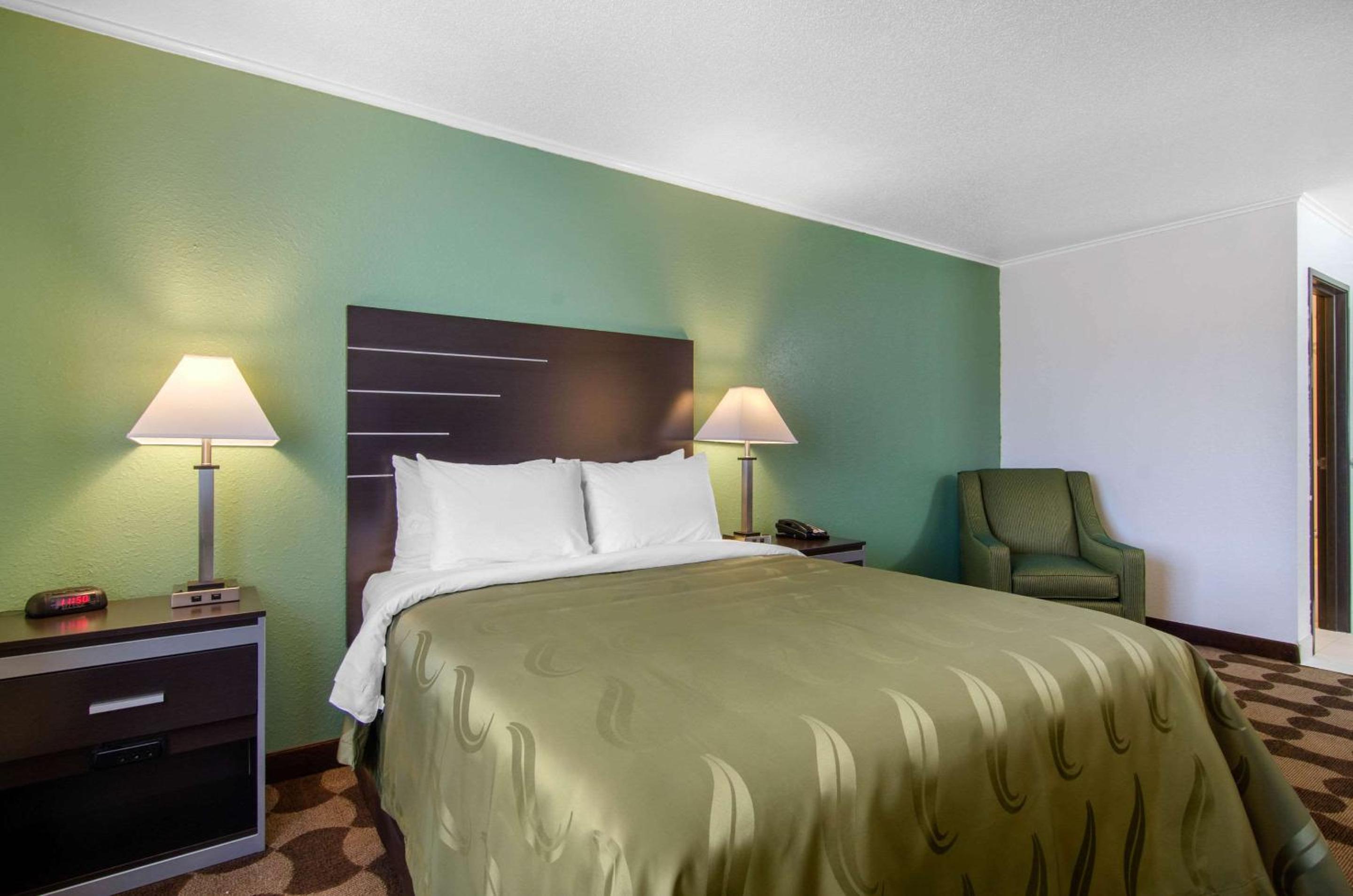 Quality Inn Russell