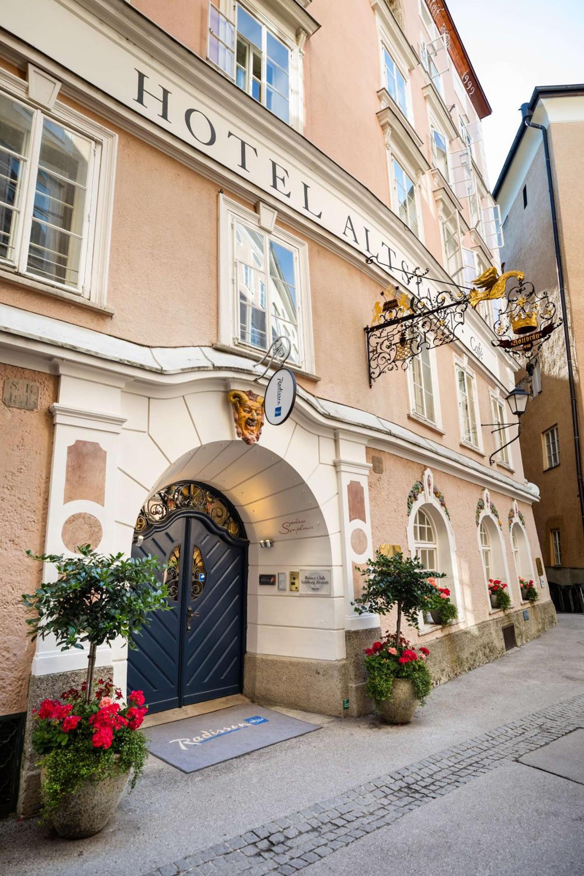 Salzburg Vacations - Radisson Blu Hotel Altstadt - Property Image 2