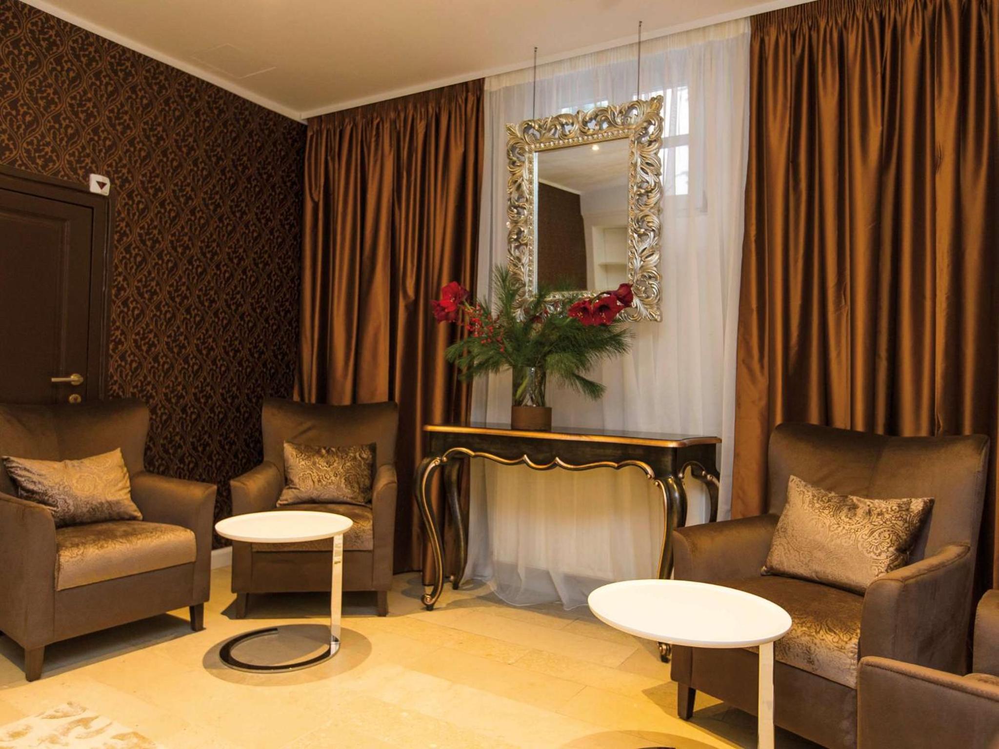 Salzburg Vacations - Radisson Blu Hotel Altstadt - Property Image 108