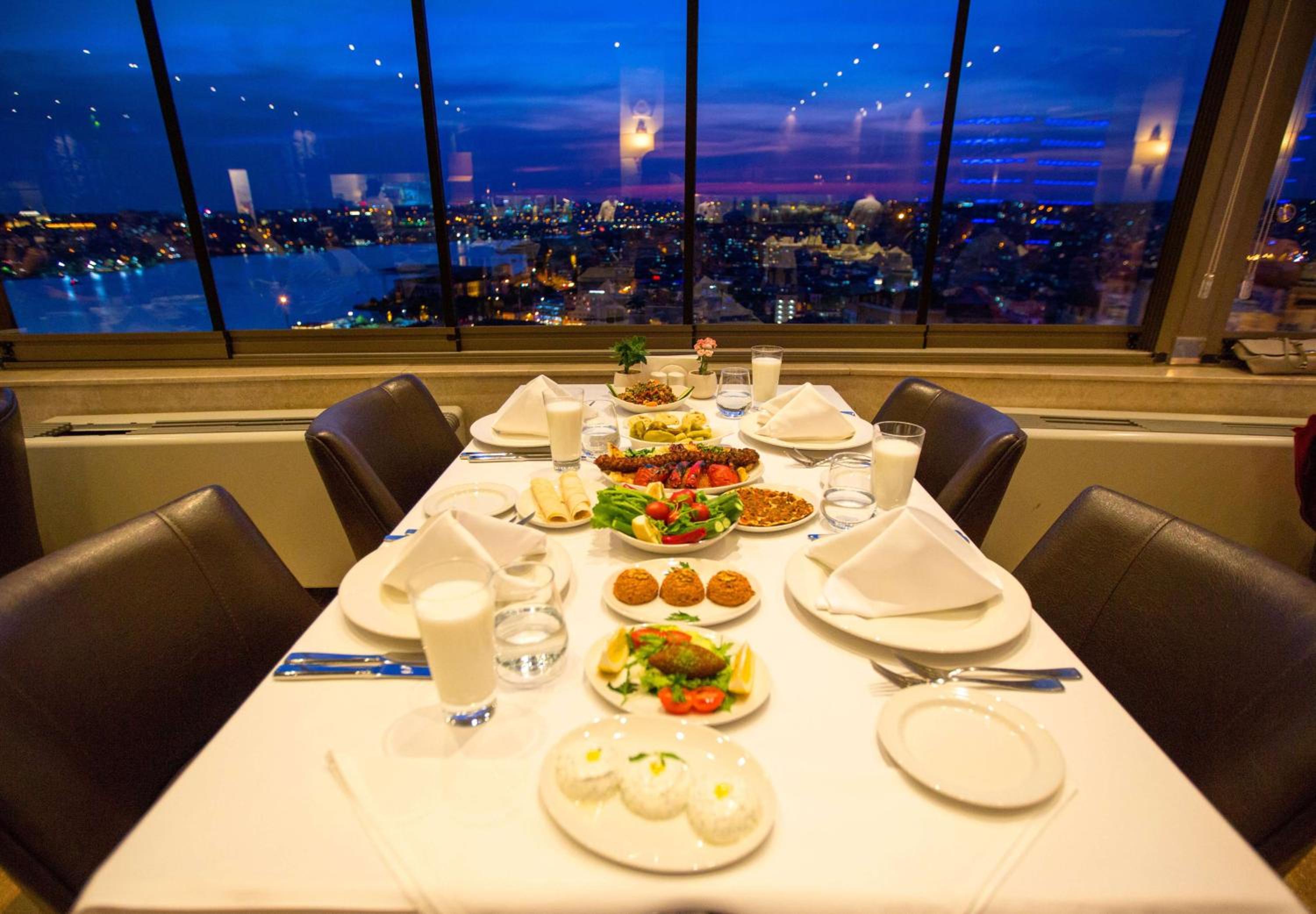 Radisson Blu Hotel Istanbul Pera - Image 82