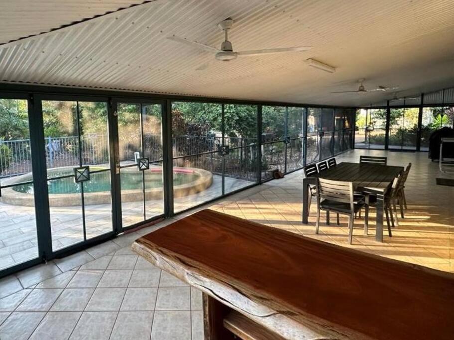 Howard Springs Tropical Getaway