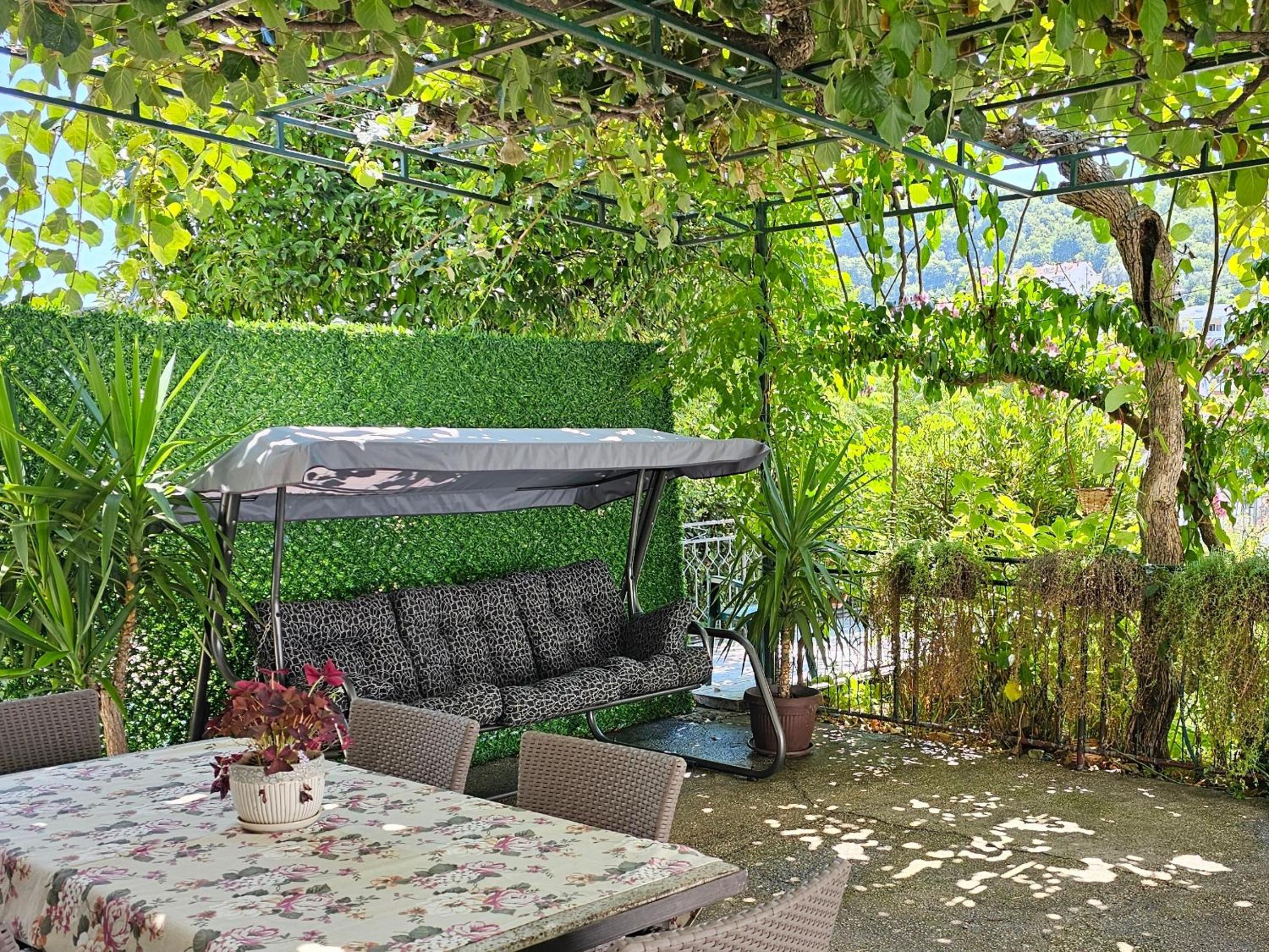 Guesthouse DONA