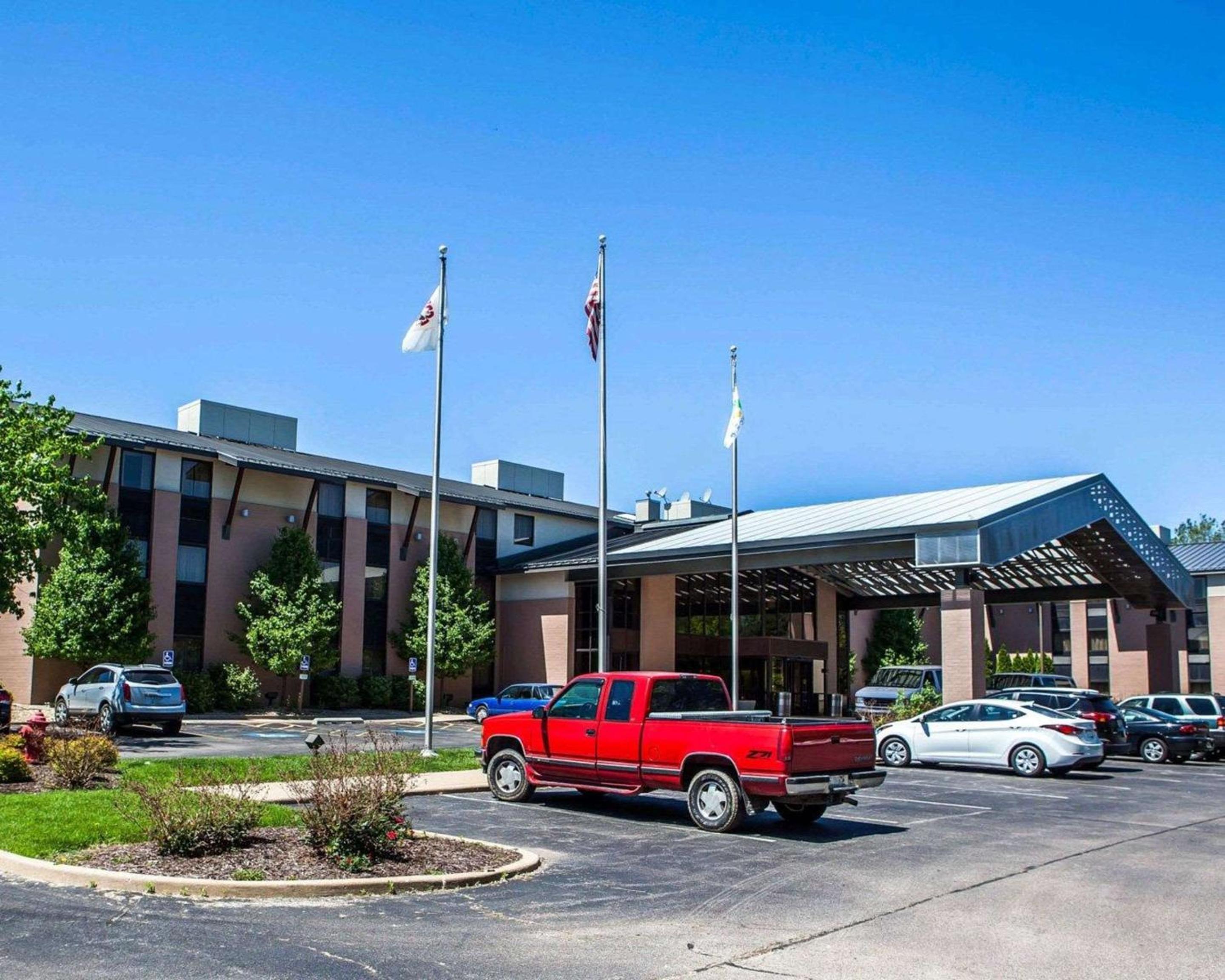 Peoria Vacations - Quality Inn Suites - Property Image 29