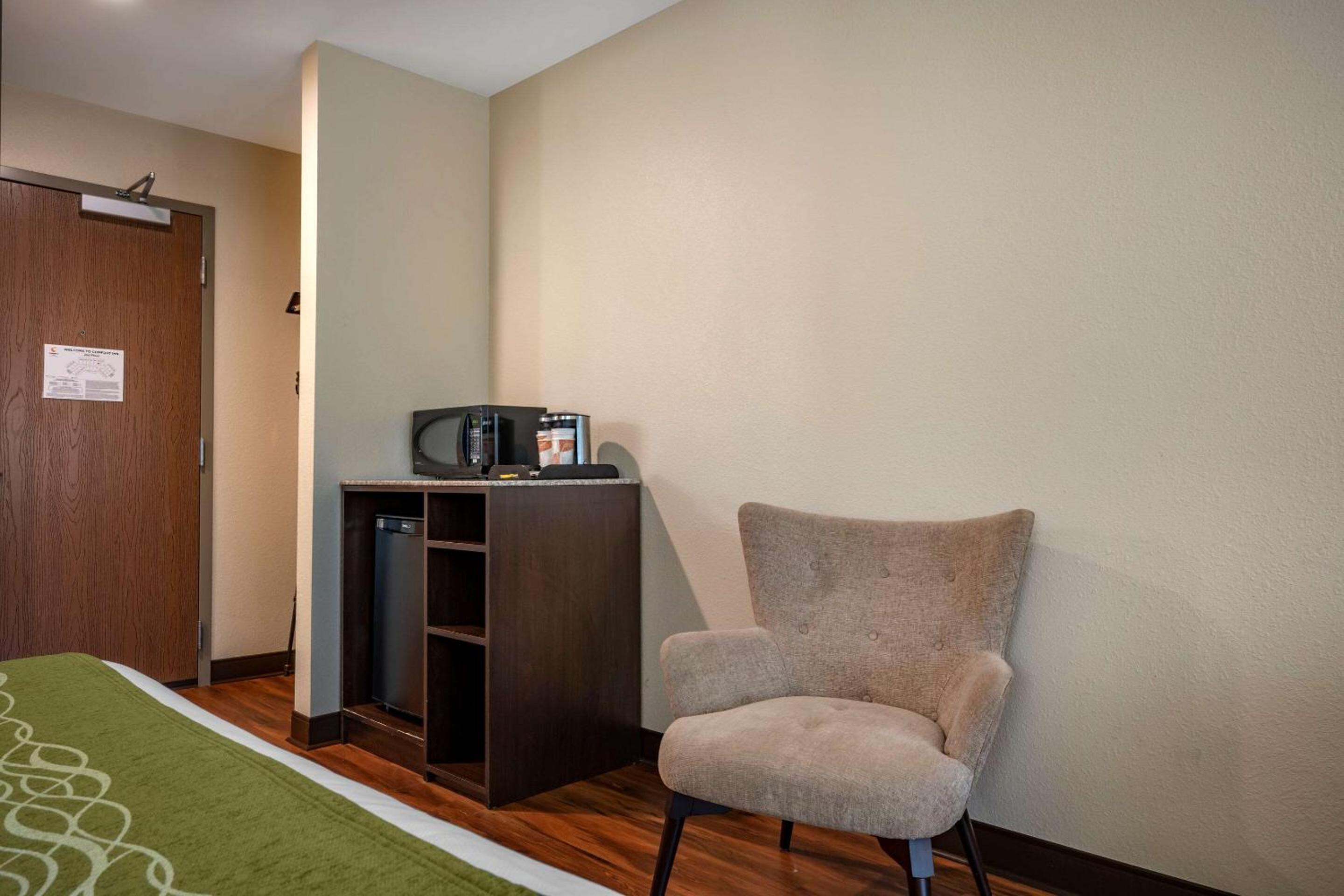 Comfort Inn Connellsville Riverview