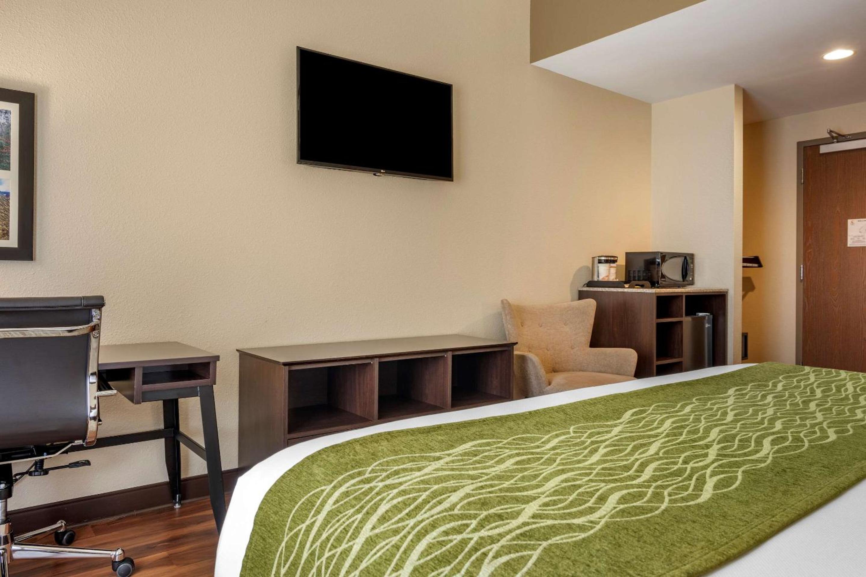 Comfort Inn Connellsville Riverview