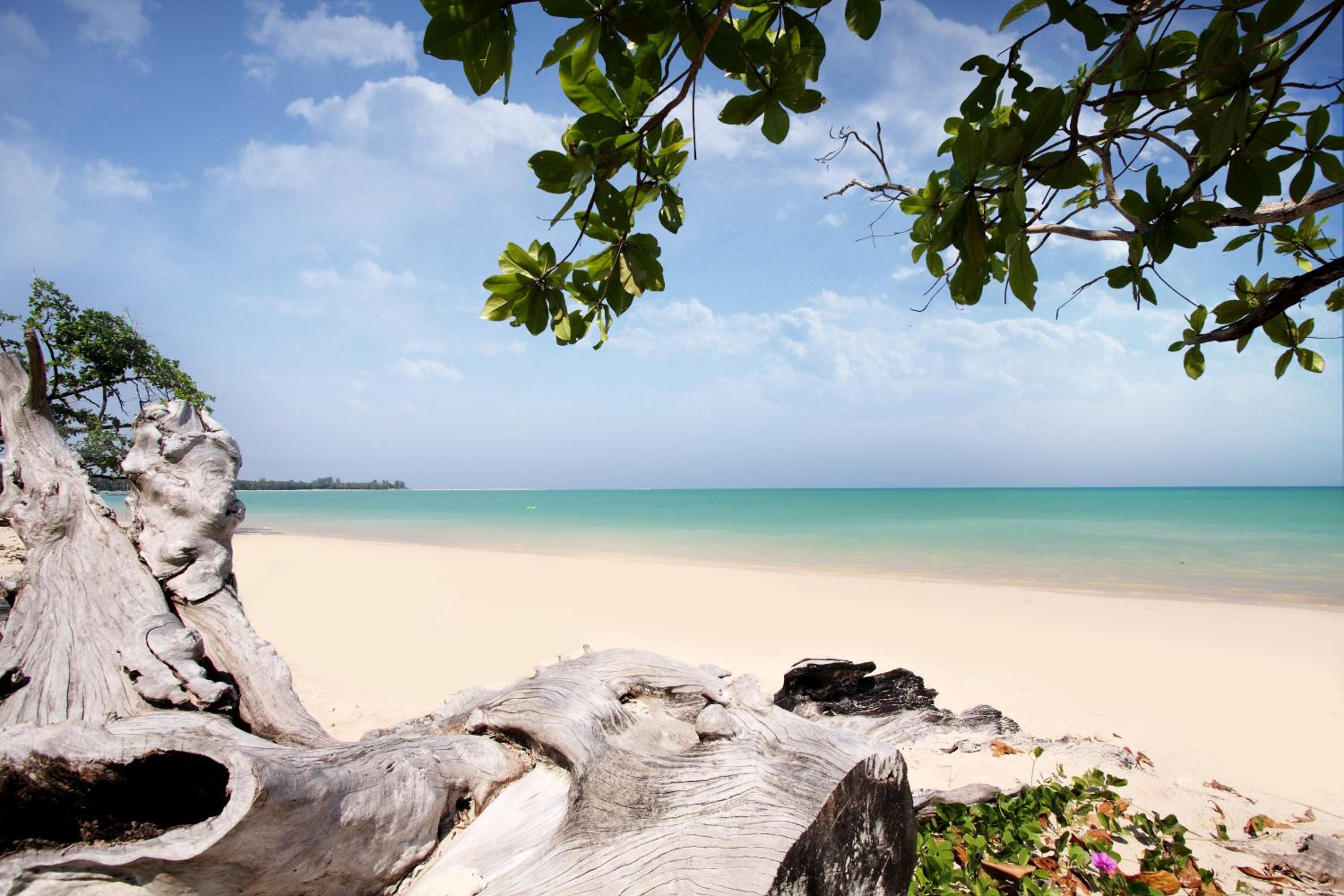 Kantary Beach Hotel Villas & Suites view 4
