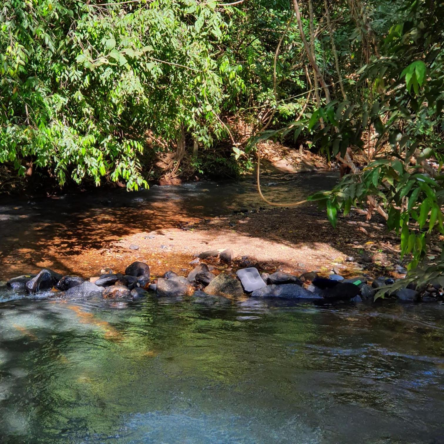 RIO QUENTE Park Veredas Flat 710 PERTO DO HOT PARK COM RIO DENTRO DO HOTEL