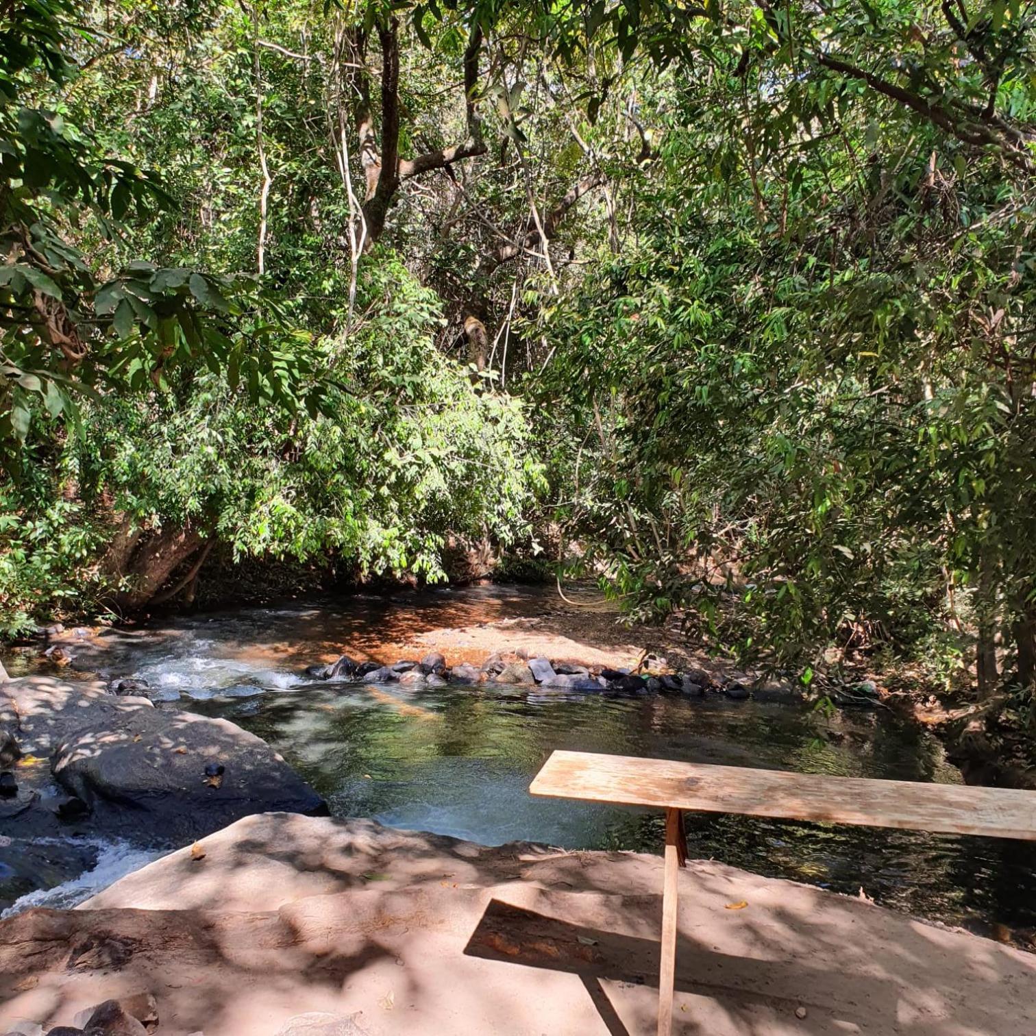 RIO QUENTE Park Veredas Flat 710 PERTO DO HOT PARK COM RIO DENTRO DO HOTEL