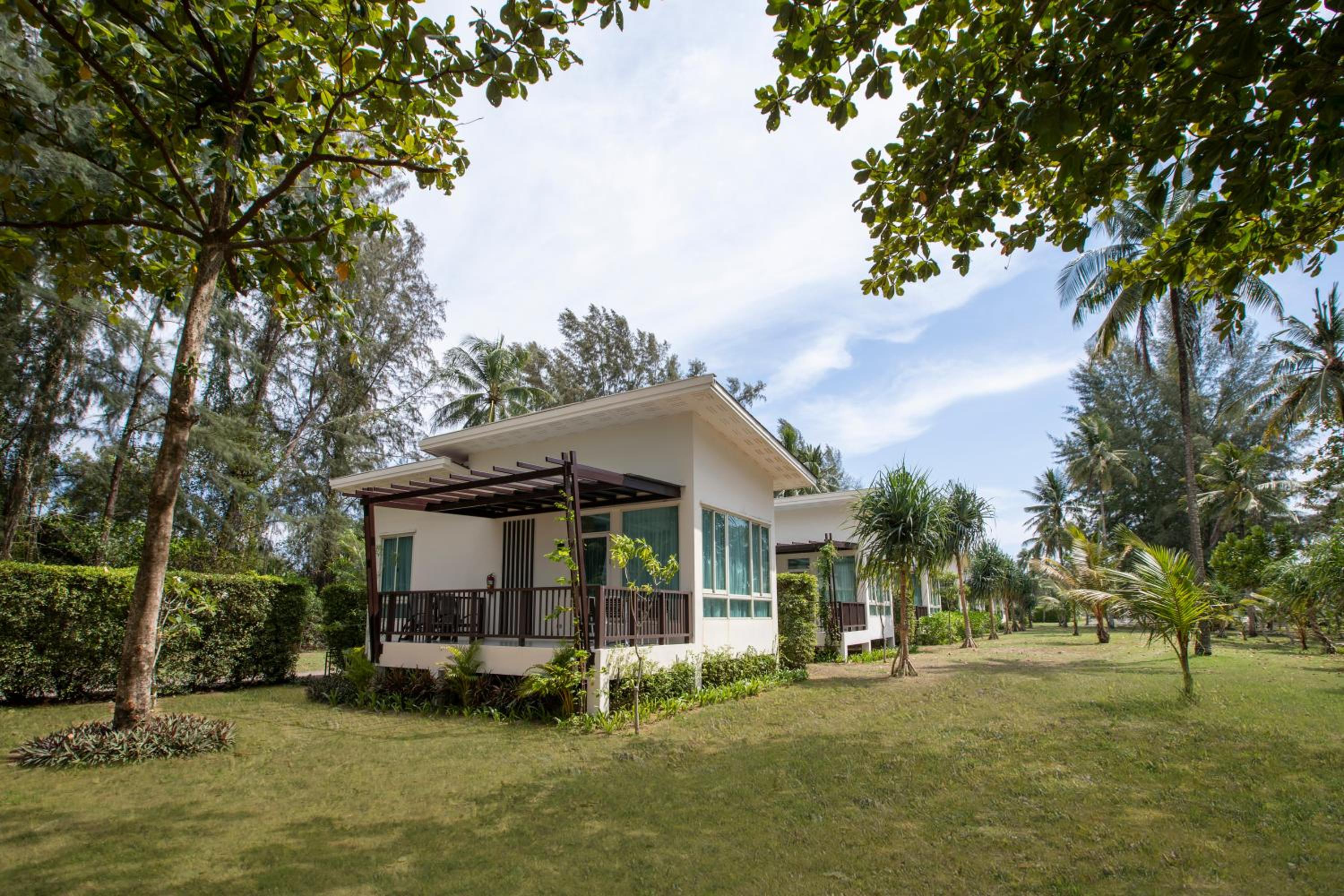 Kantary Beach Hotel Villas & Suites view 2