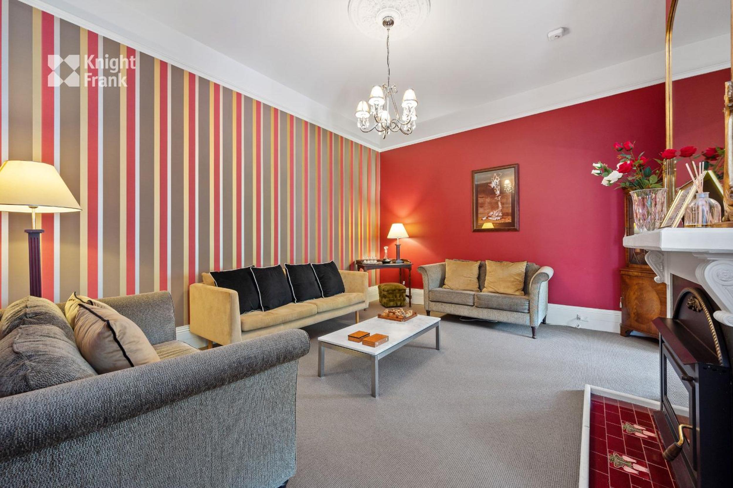 Clydesdale Manor