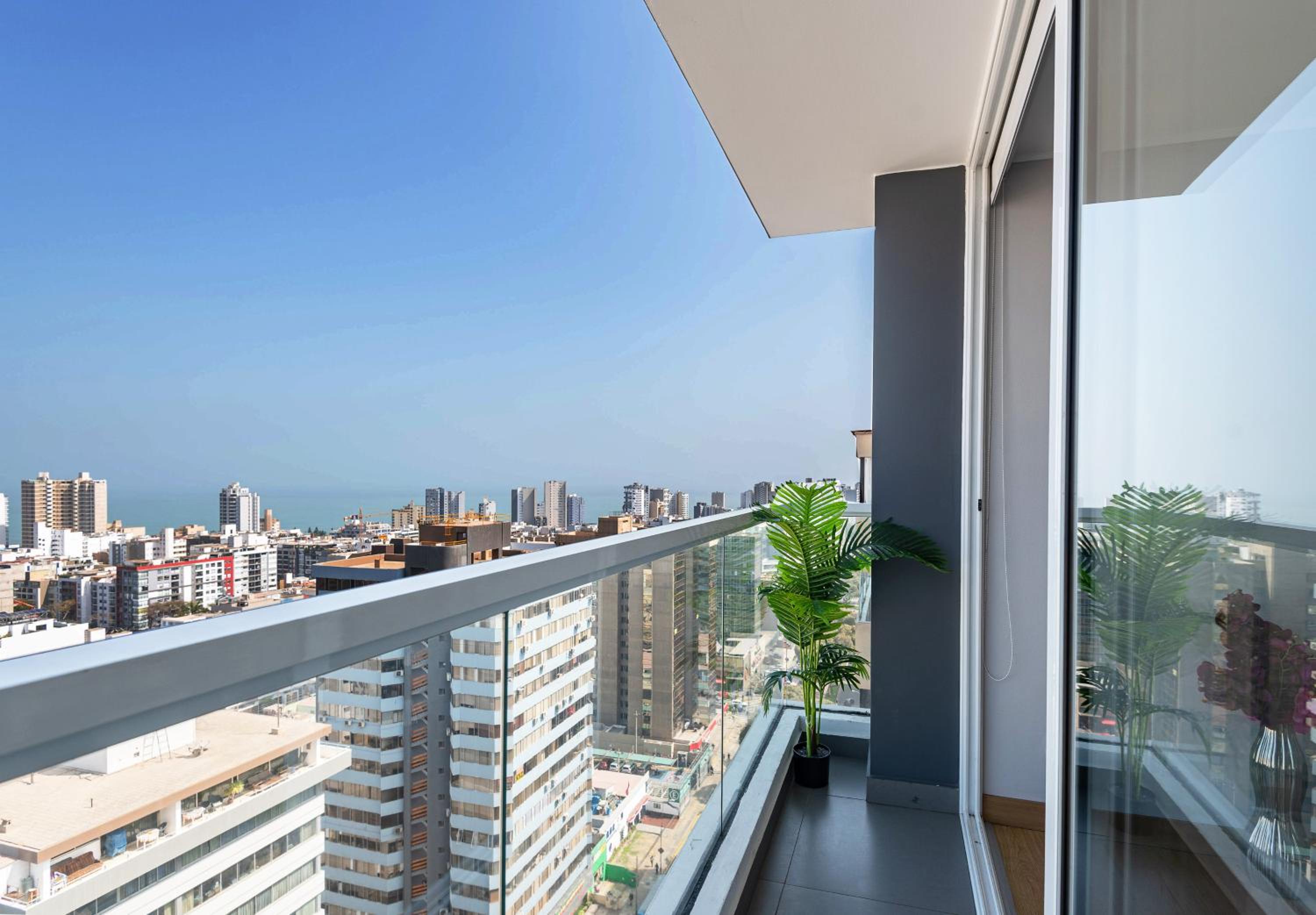 Skyliving Towers Apartments - Perú