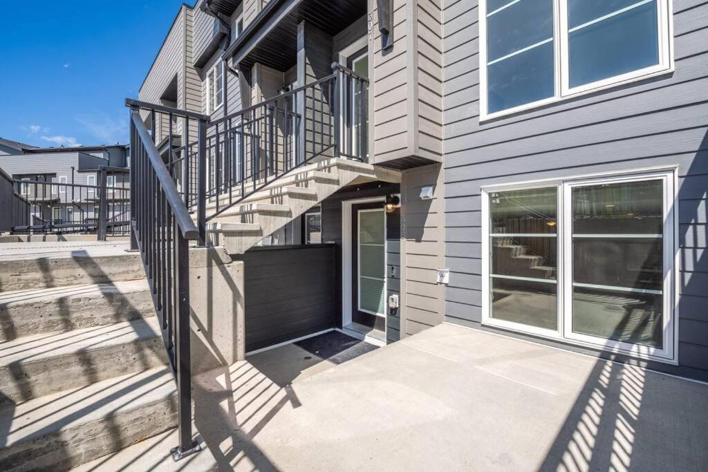 Rockland Oasis: 1BR + Parking