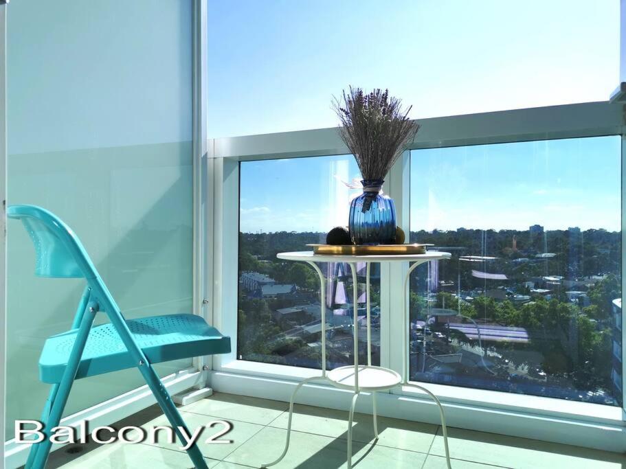 Two Bedroom Apartment In North Melbourne