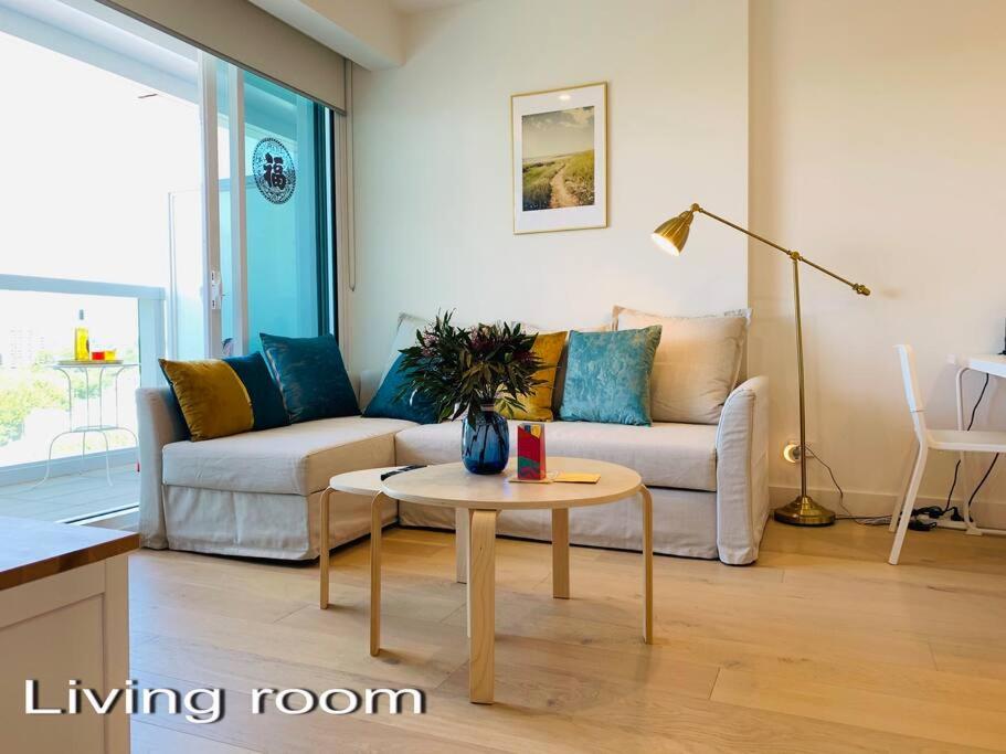 Two Bedroom Apartment In North Melbourne