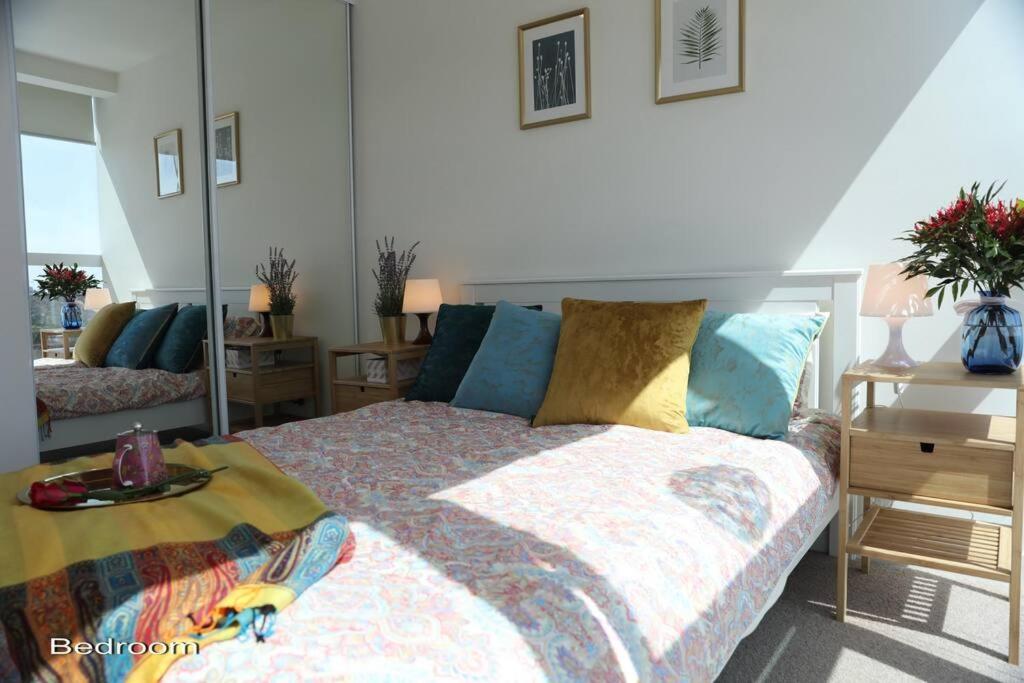 Two Bedroom Apartment In North Melbourne