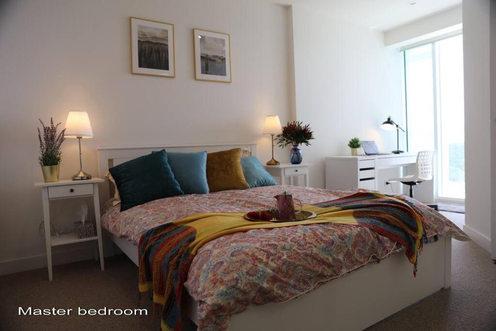 Two Bedroom Apartment In North Melbourne