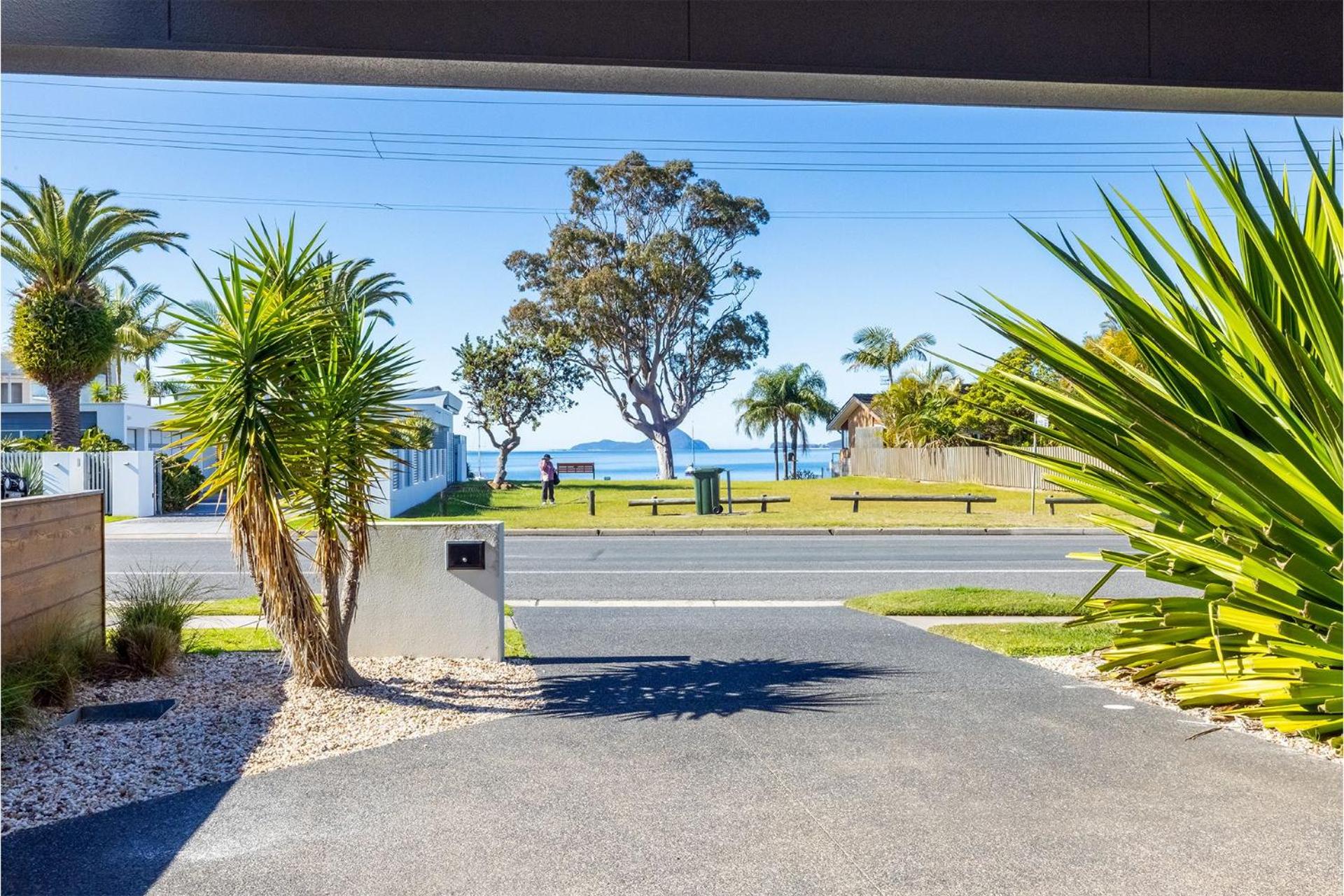 Escape on Wanda, 188 Soldiers Point Rd - Spectacular views, Ducted Air Con, WiFi