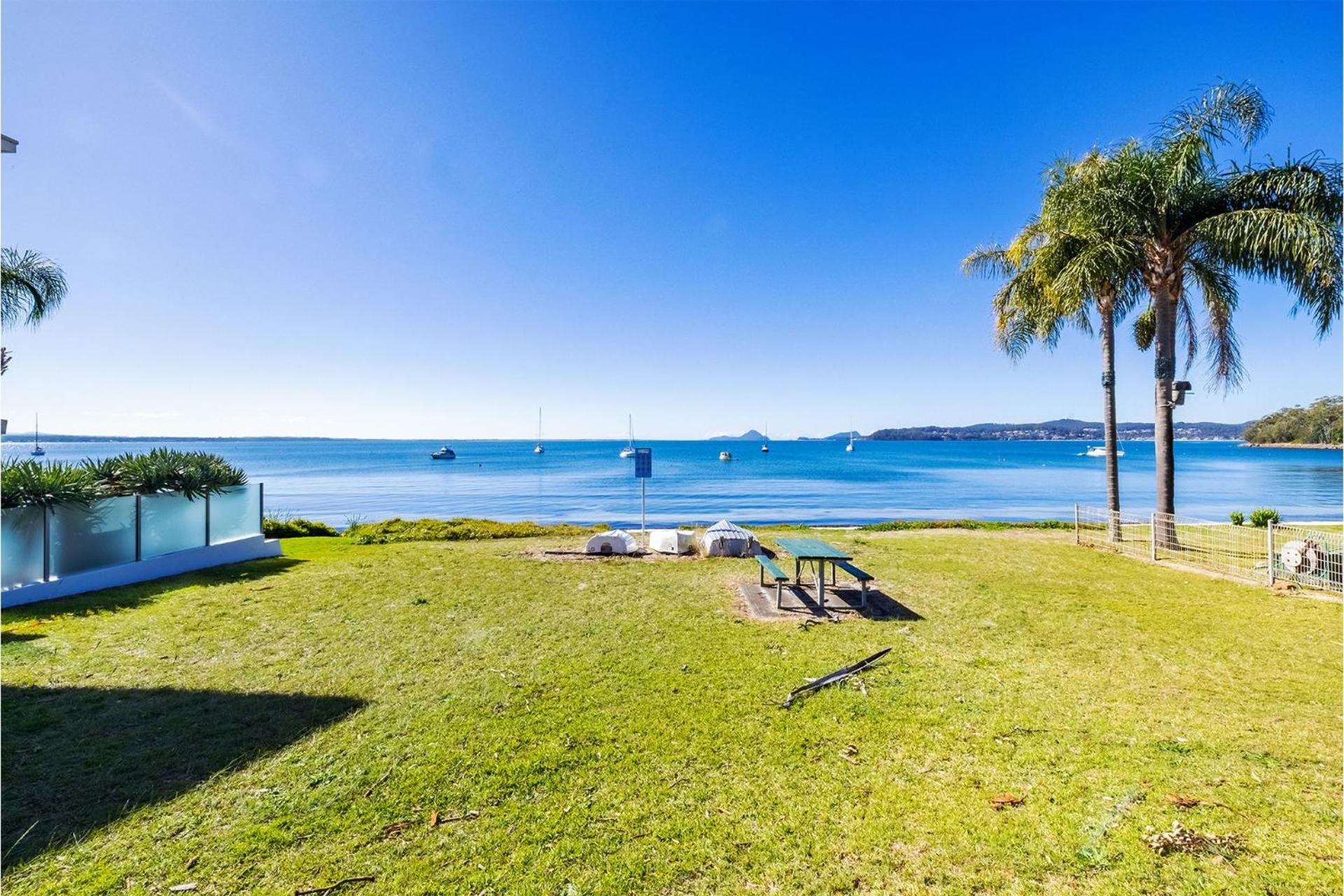 Escape on Wanda, 188 Soldiers Point Rd - Spectacular views, Ducted Air Con, WiFi