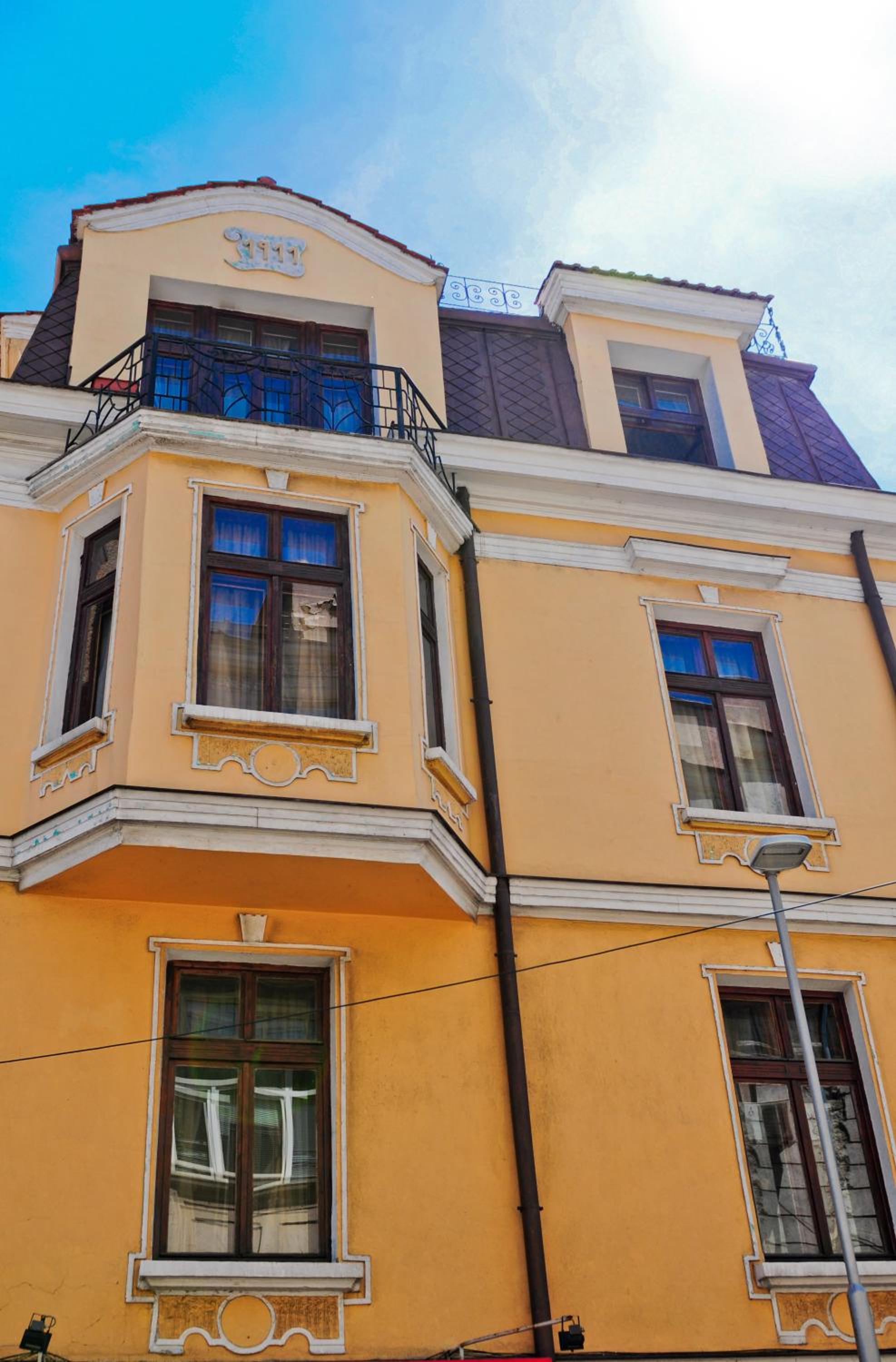 L'Opera Guest House