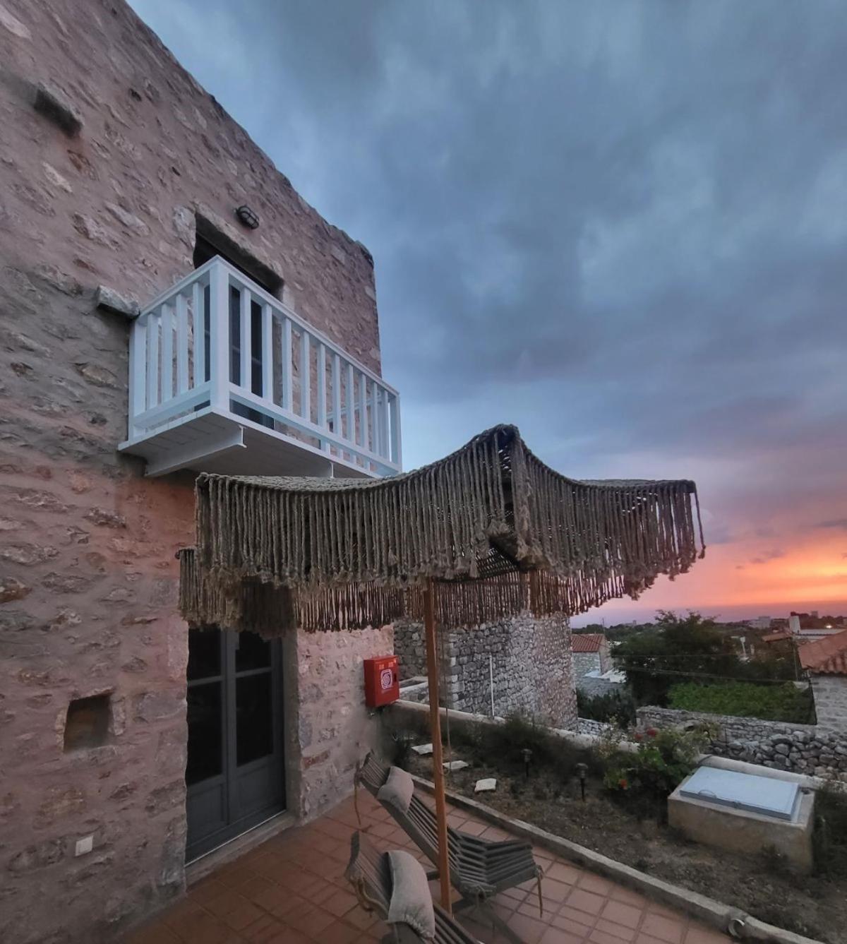 Balcony&Tower