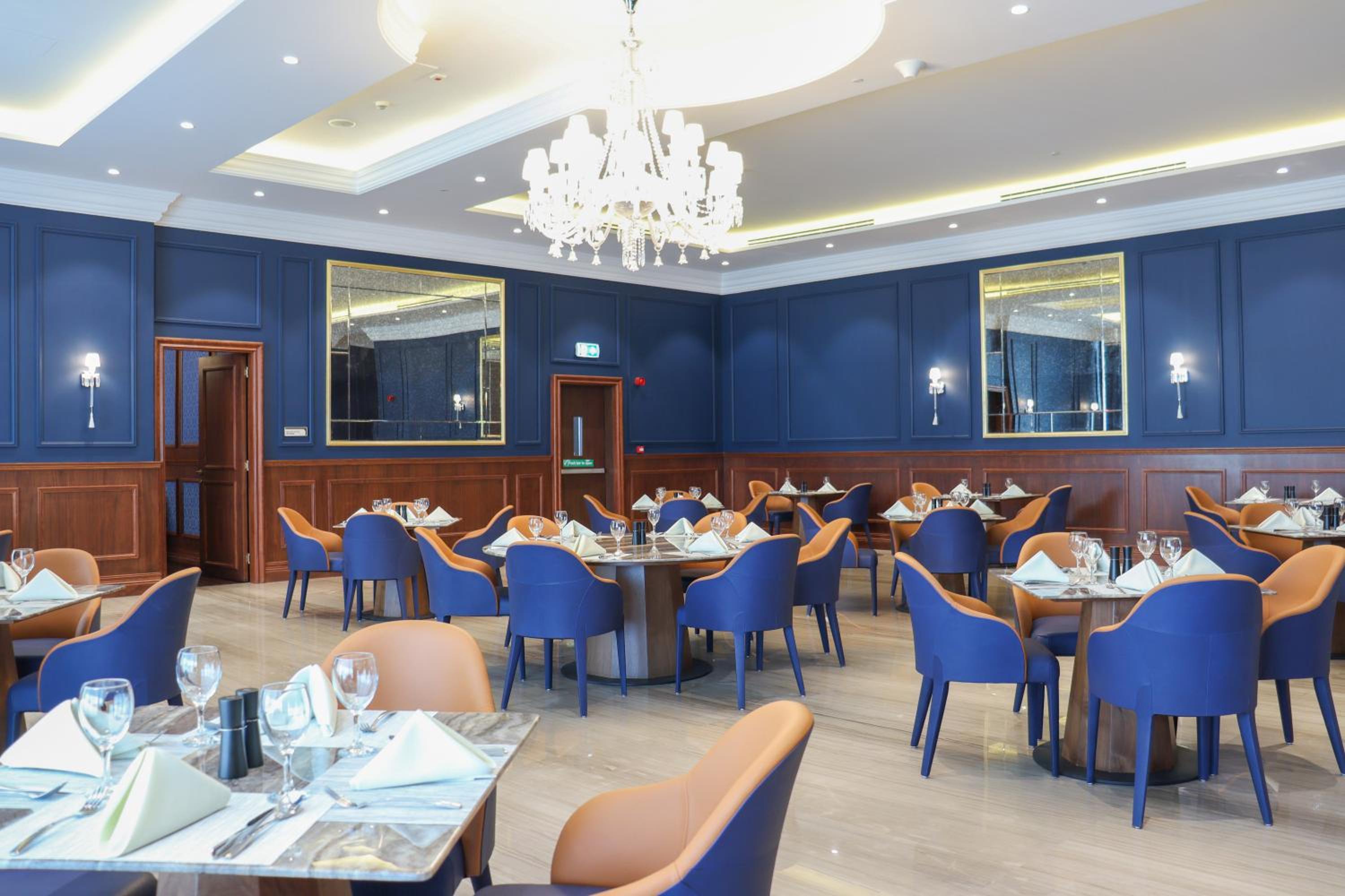 Photo 94 sur 101 de The Bentley Luxury Hotel & Suites