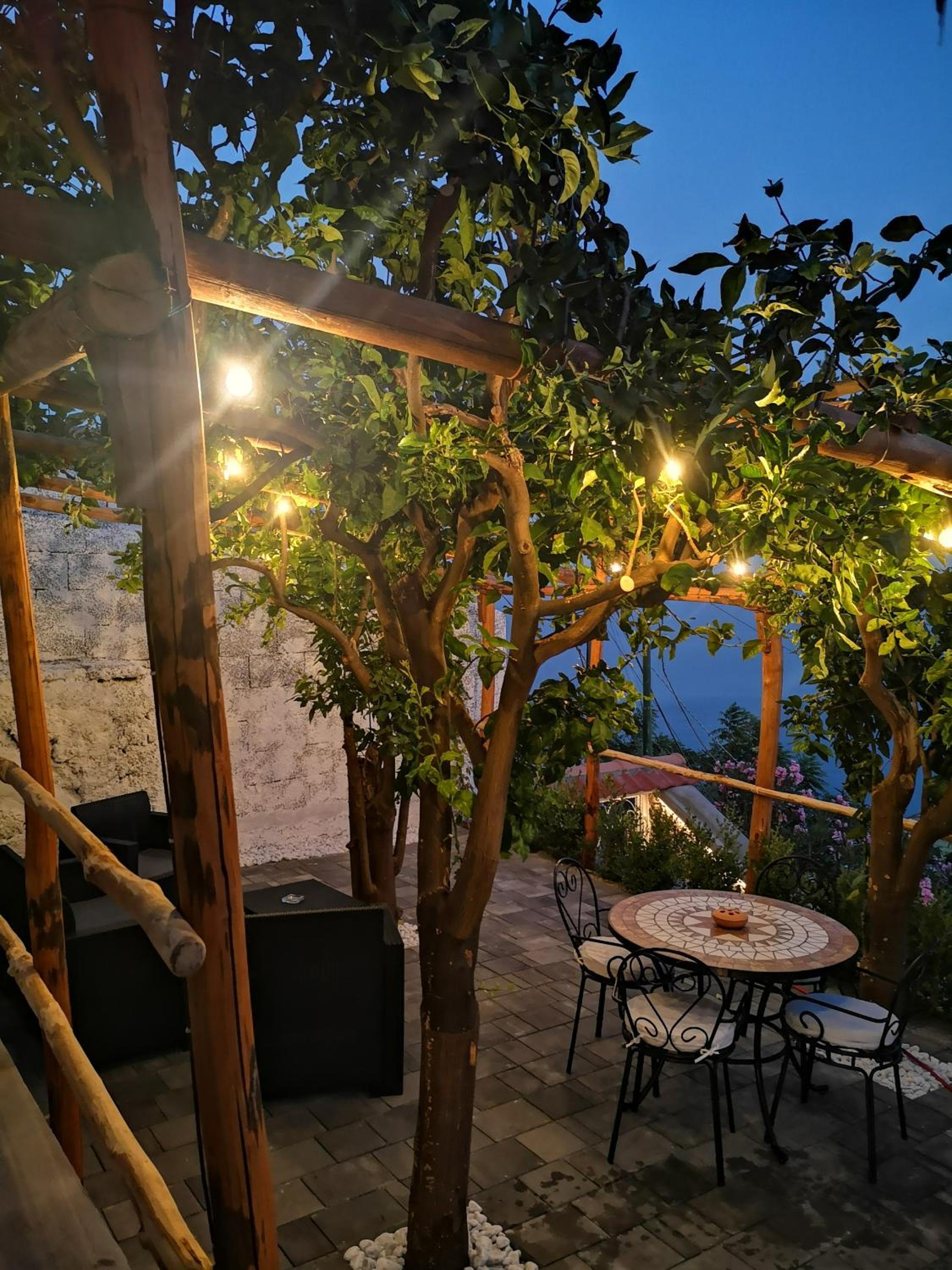 Villa Furoris Apartment view 3