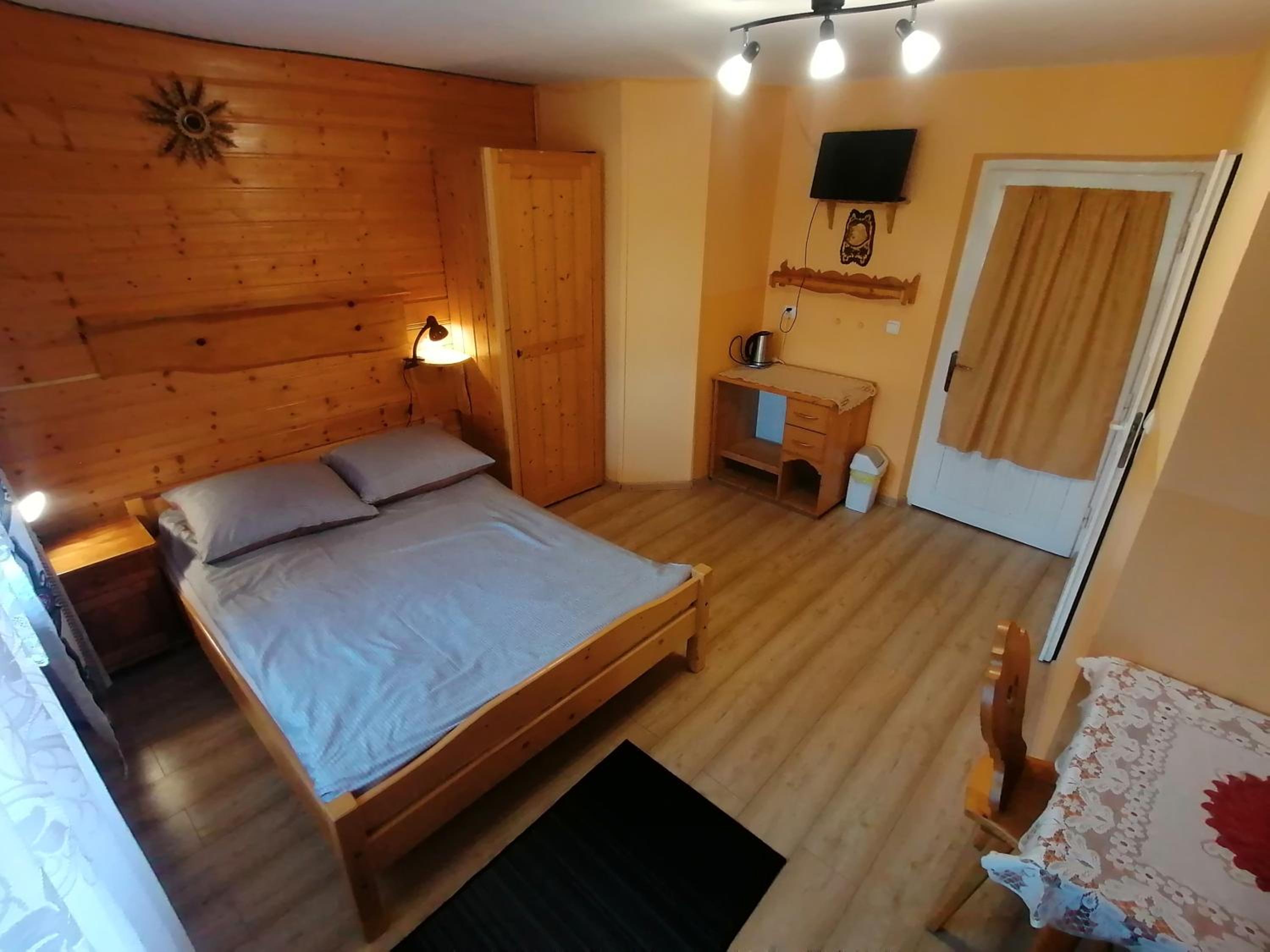 Noclegi "Przy szlaku" view 3
