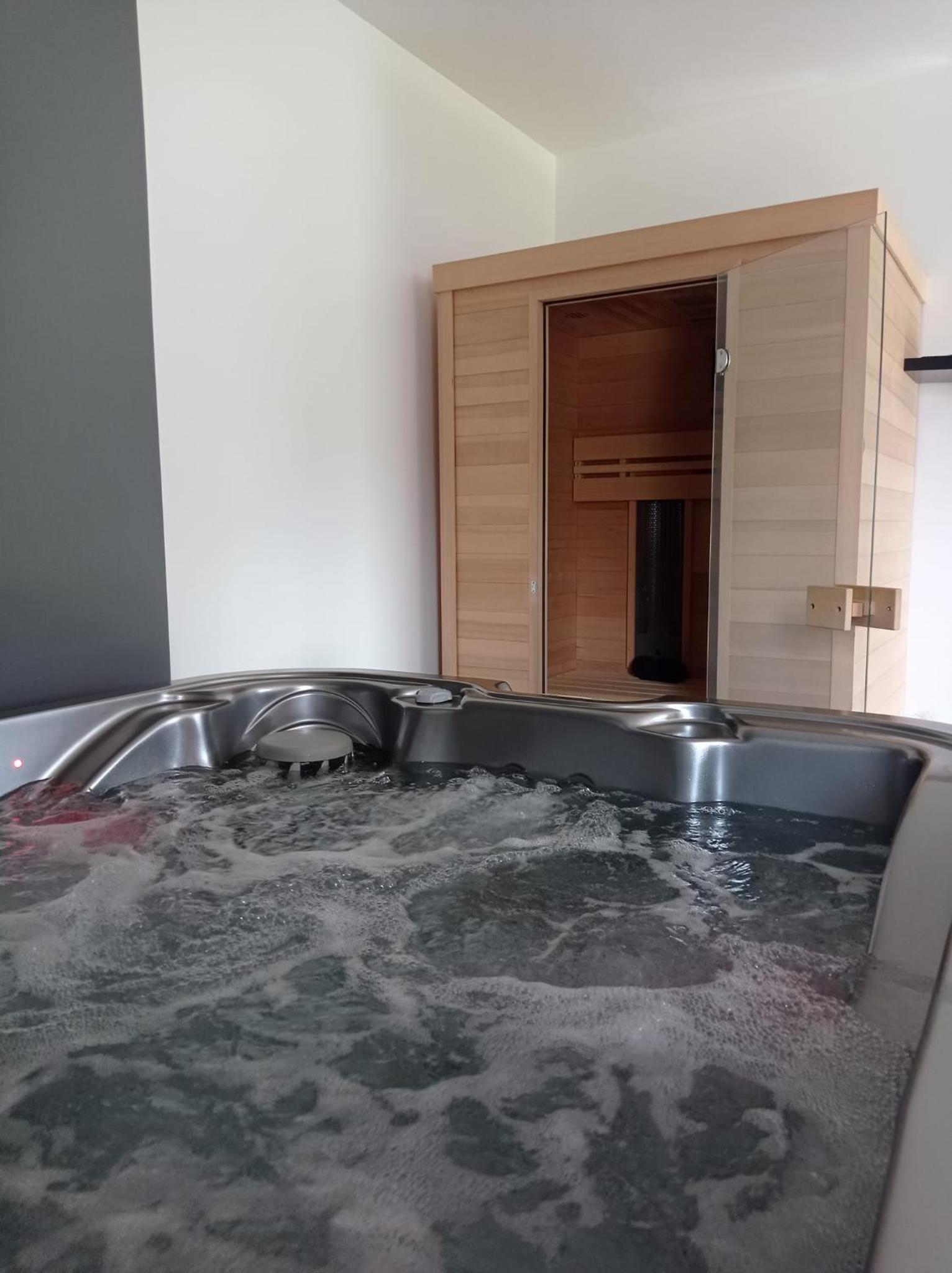 Jacuzzi