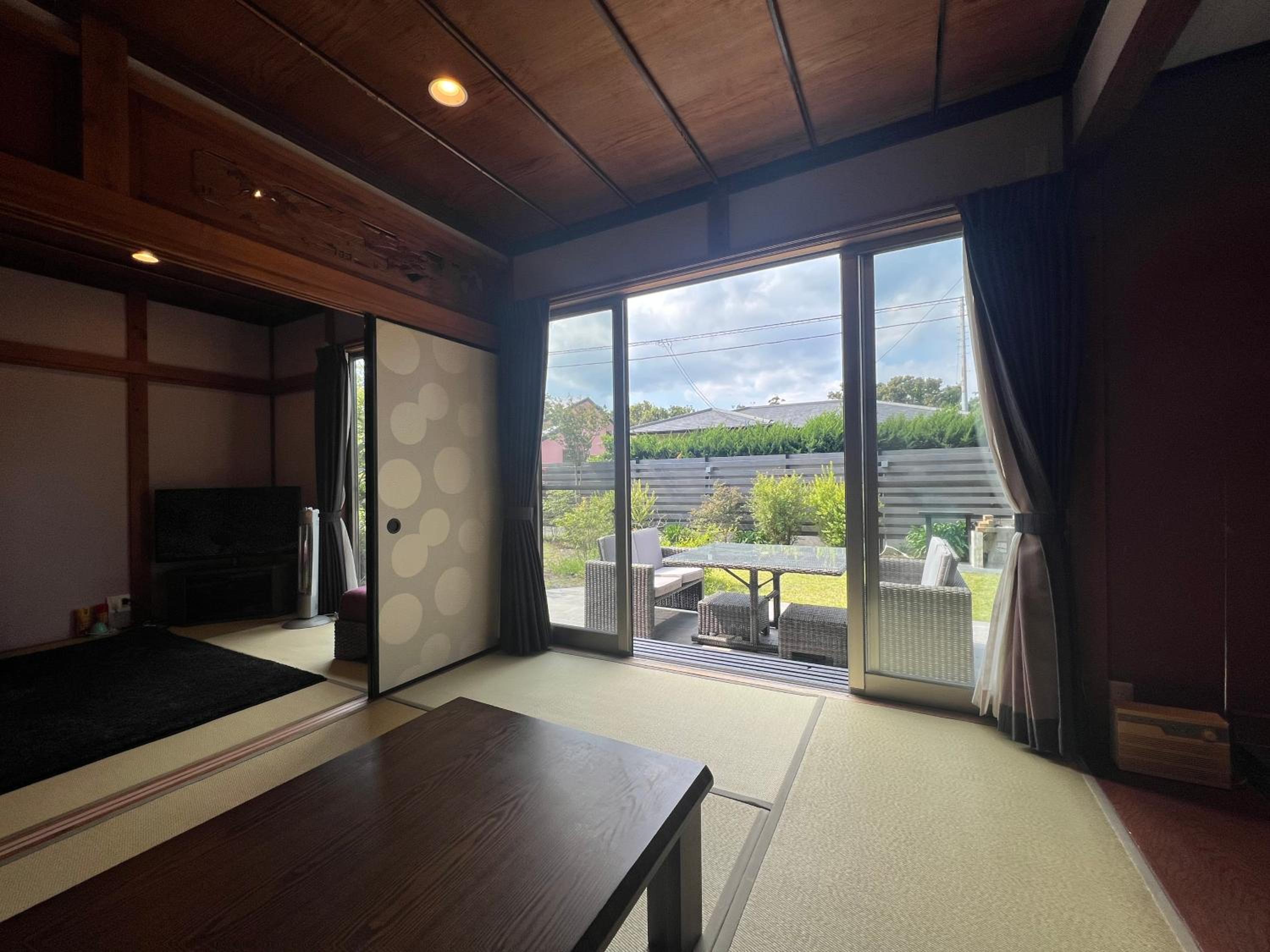 Den House