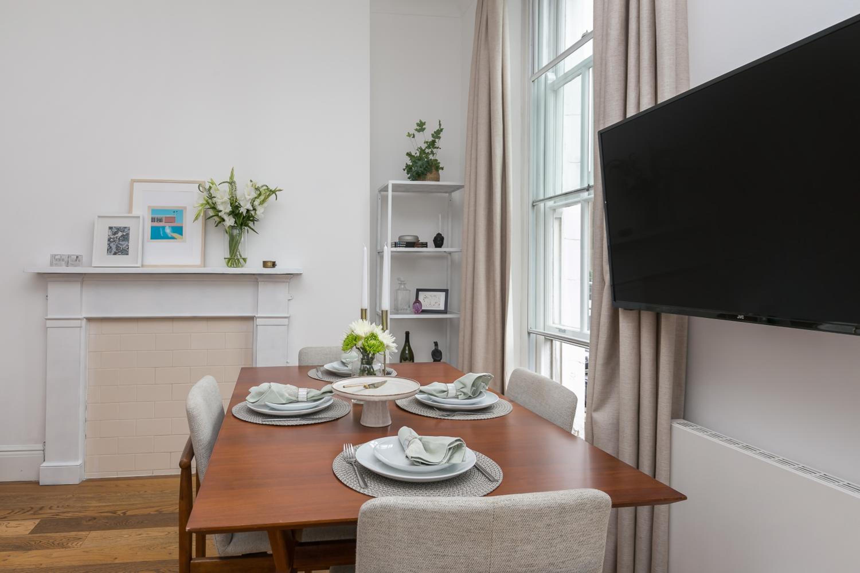 Light filled studio with view of Regents Park