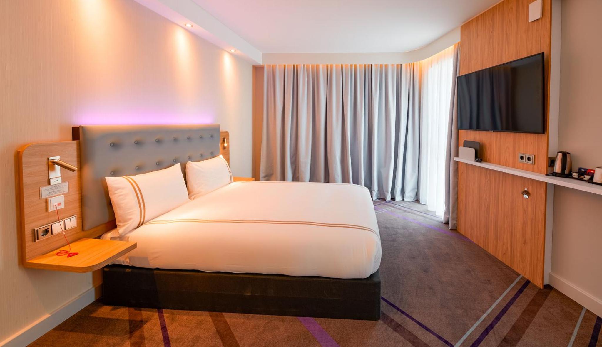 Premier Inn Mannheim City Centre 5