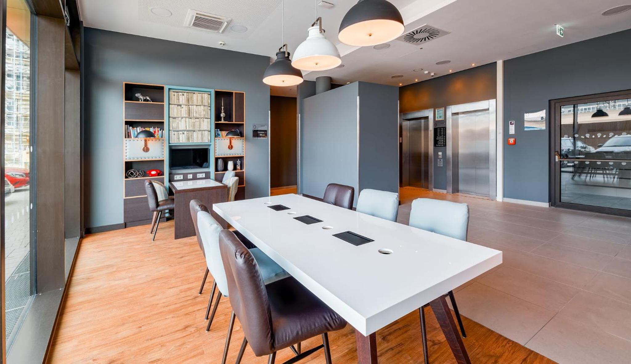 Premier Inn Mannheim City Centre 4