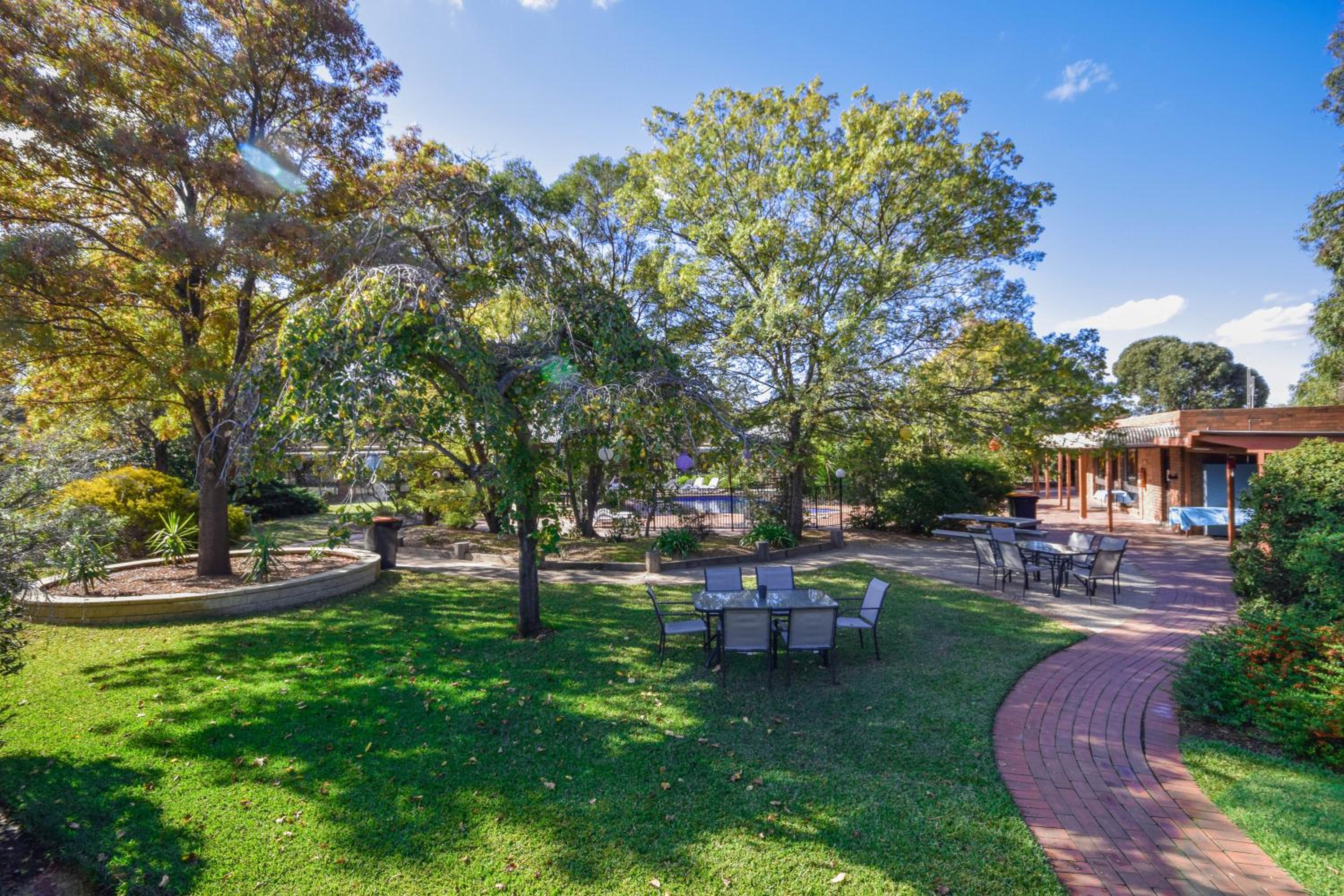 River Country Inn