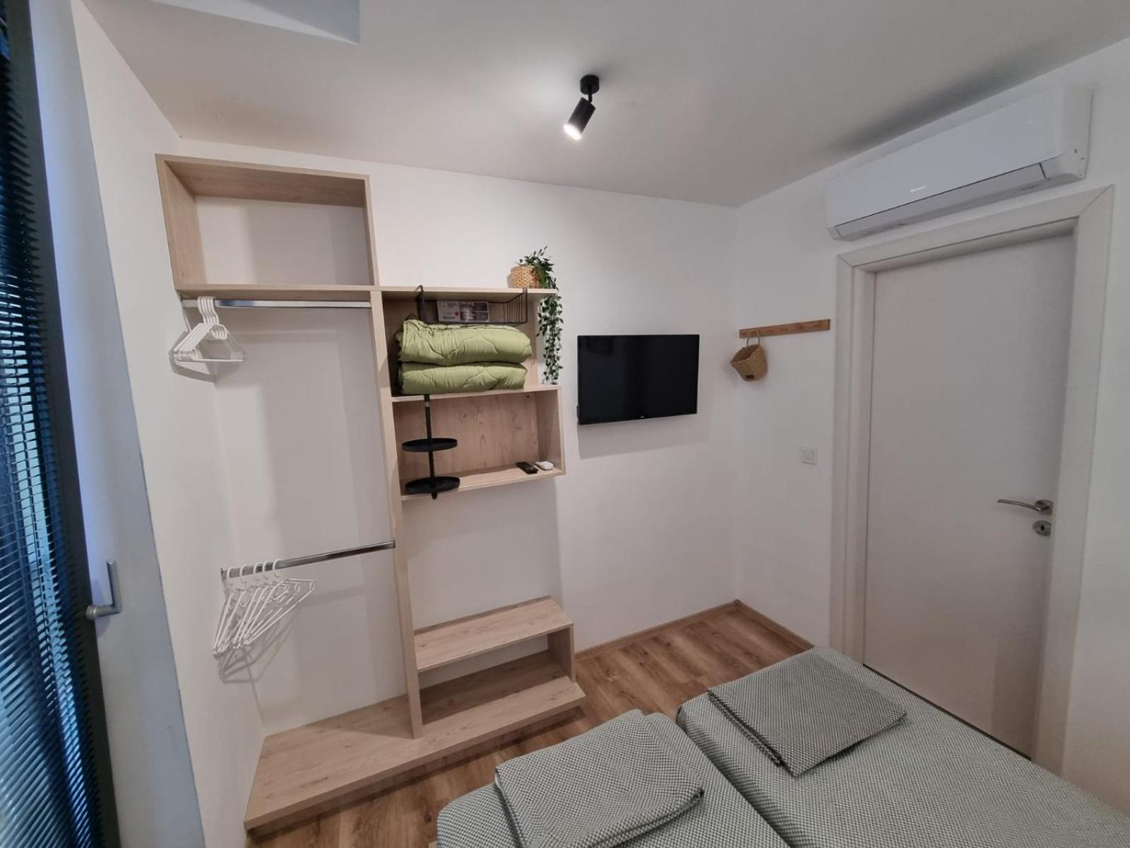 Apartment Polina - 2BD Next to Sea Garden