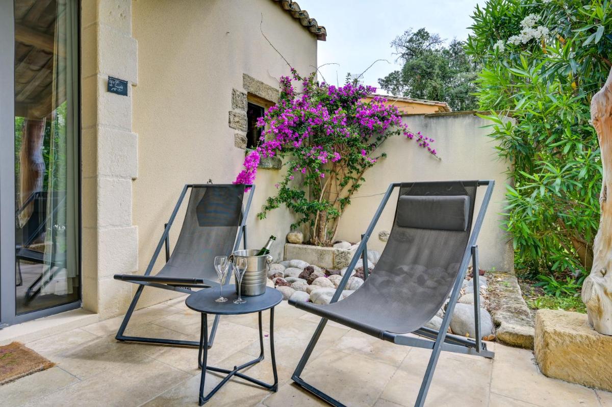 outdoor BBQ area