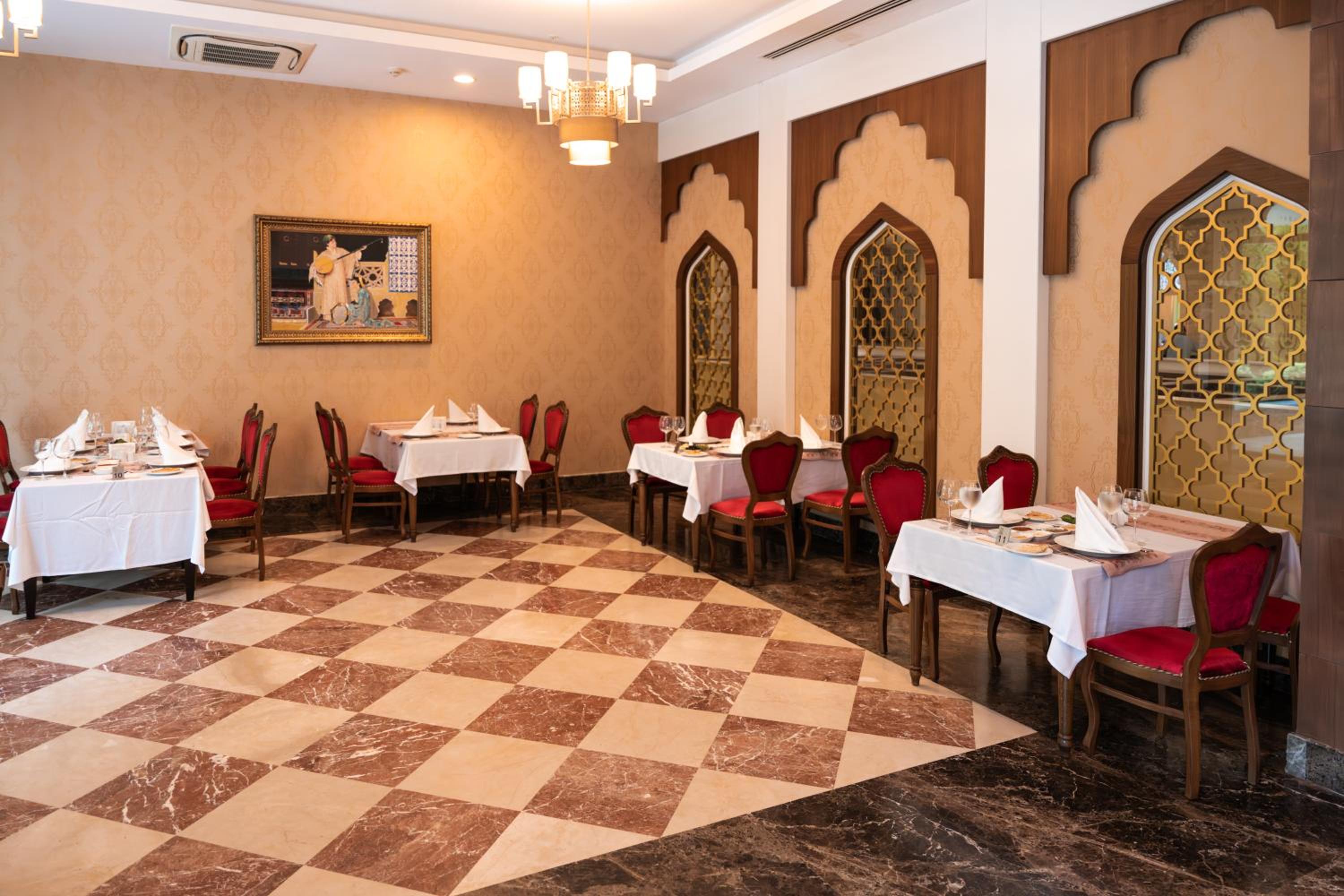 Oz Hotels Side Premium - Image 180