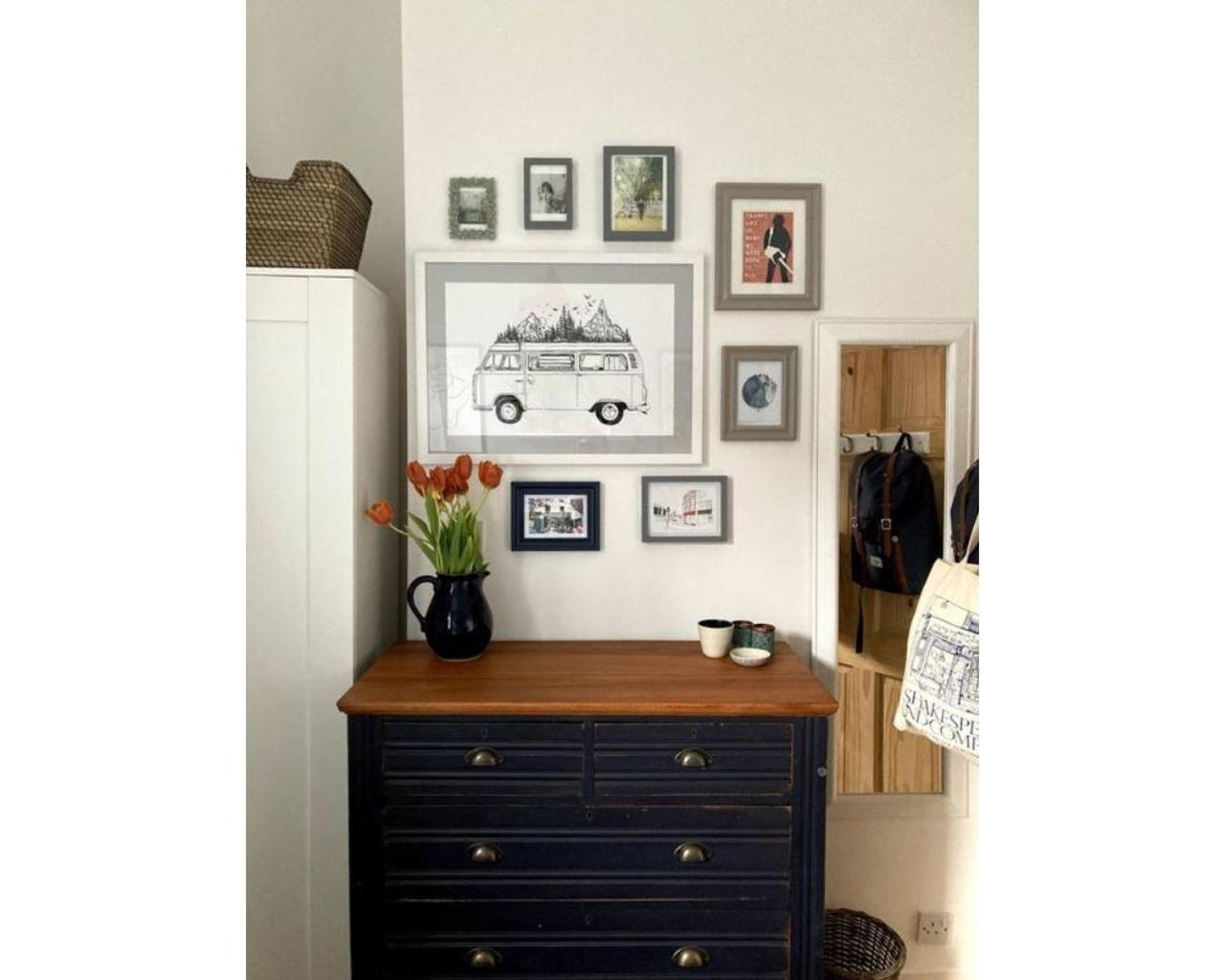 Bright, book-filled flat in artsy Stokes Croft view 5