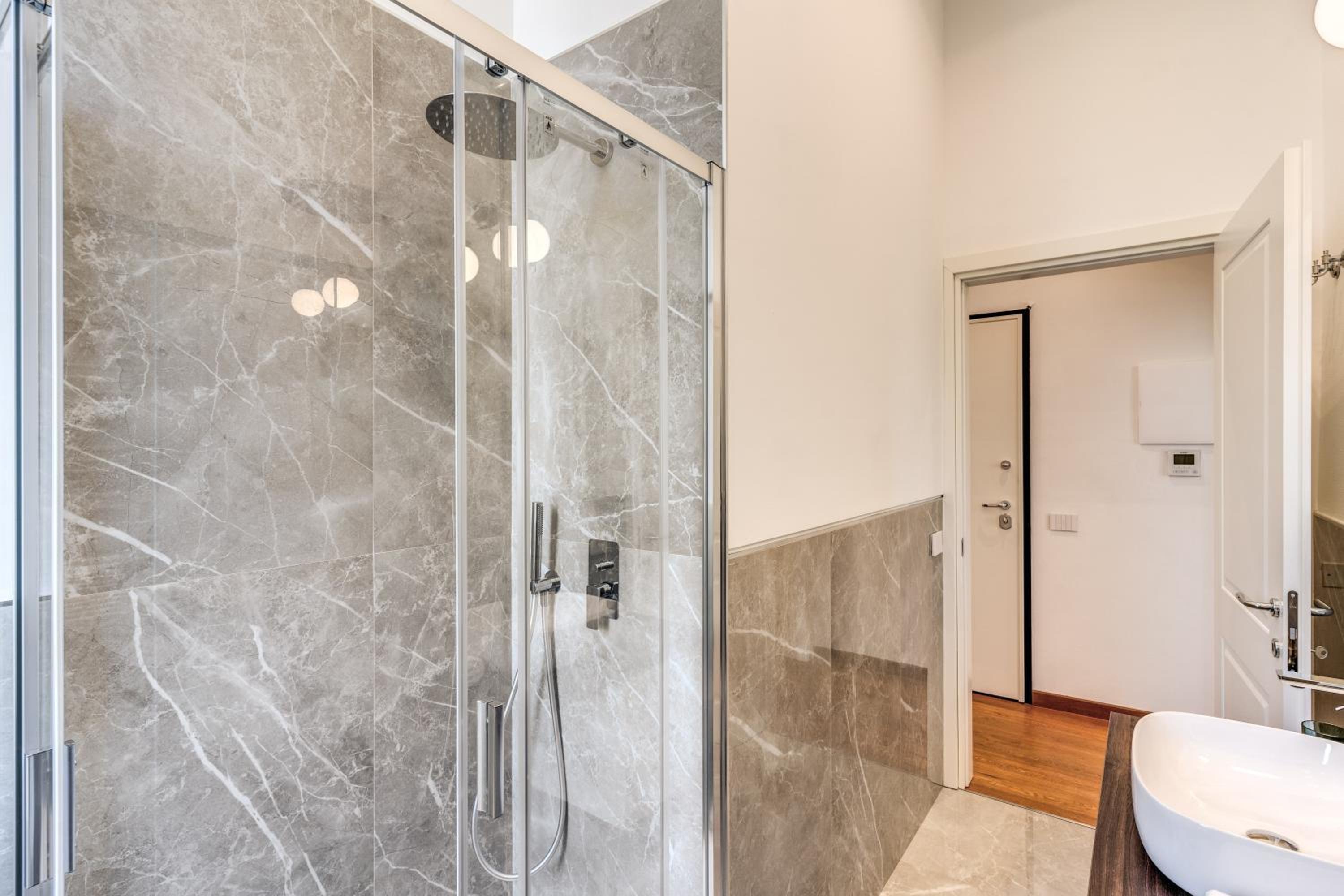 AwesHomeItaly Luxury Apartments