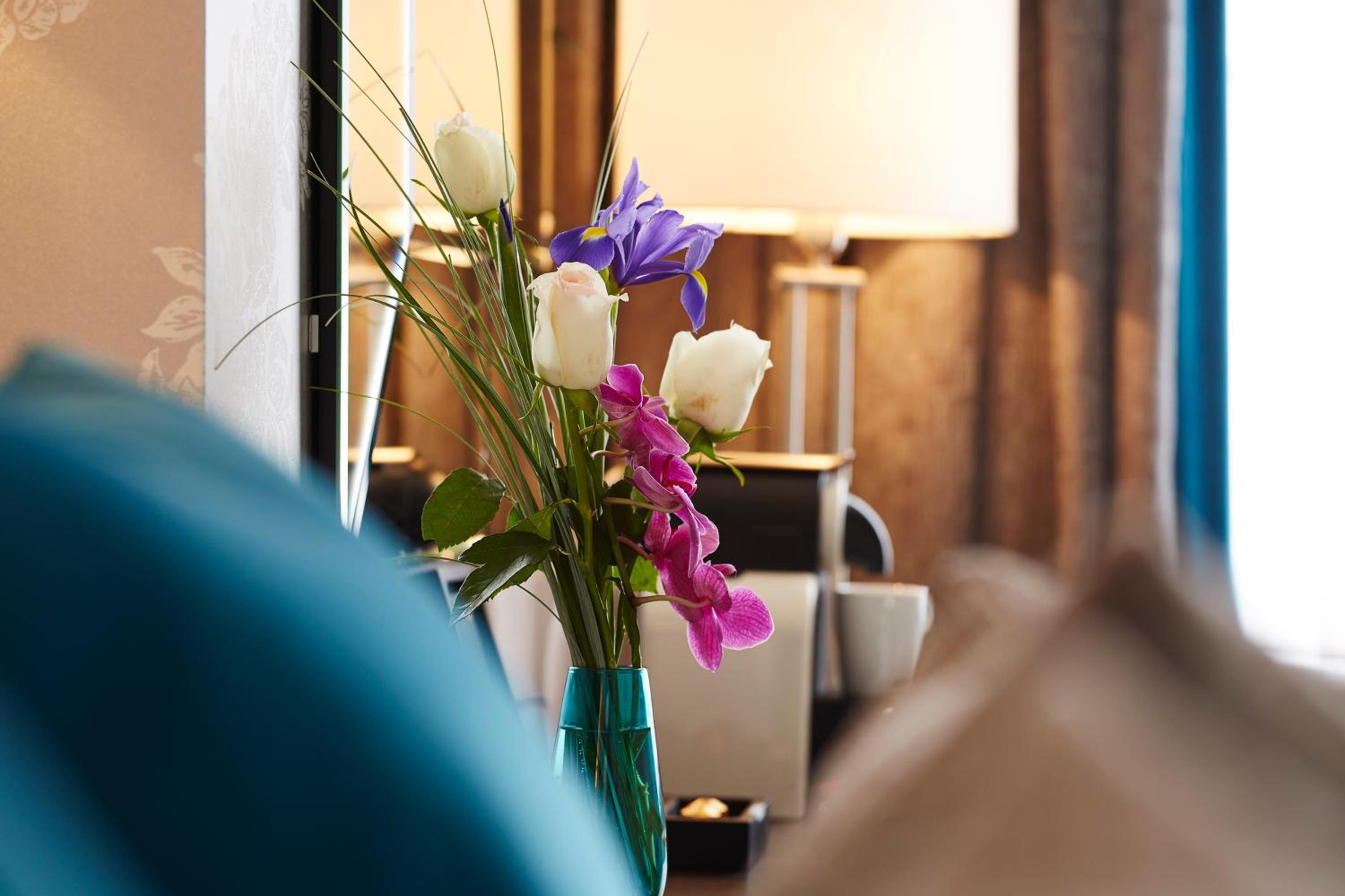 Guildford Vacations - Mandolay Hotel Guildford - Property Image 71