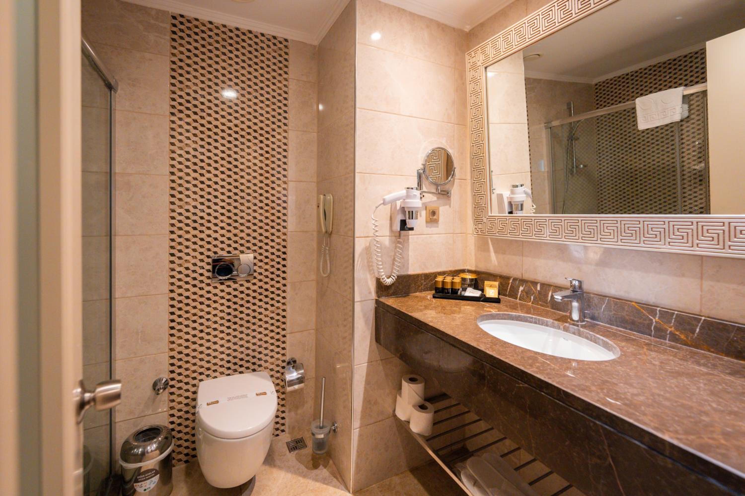 Oz Hotels Side Premium - Image 61