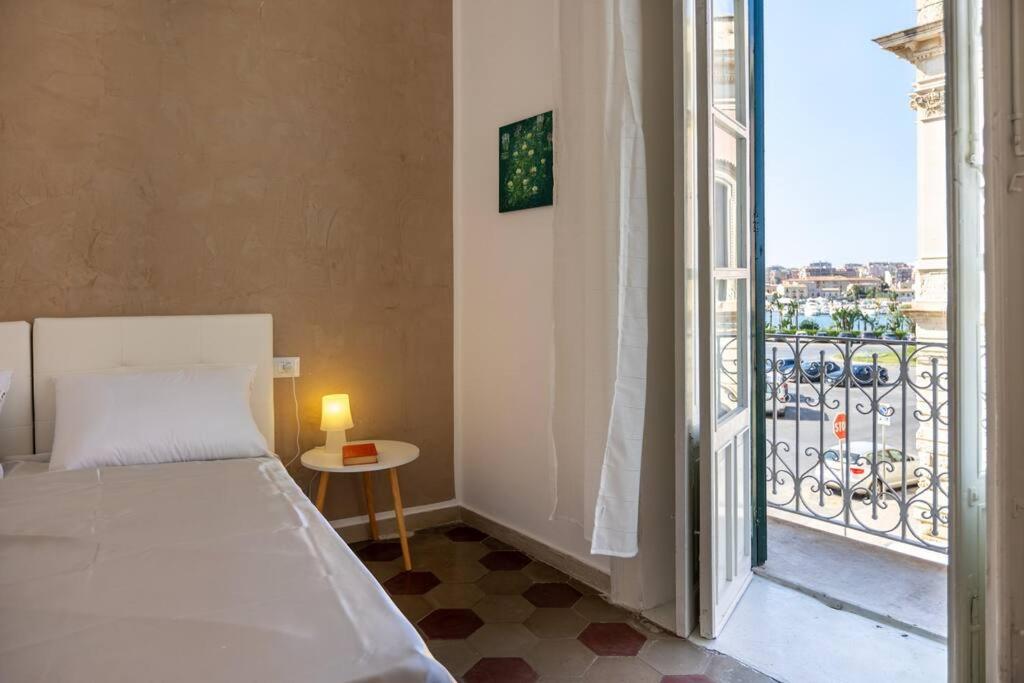Anticitera Apartment