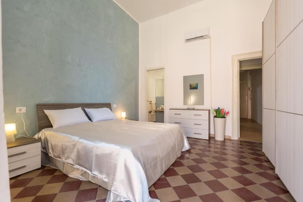 Anticitera Apartment